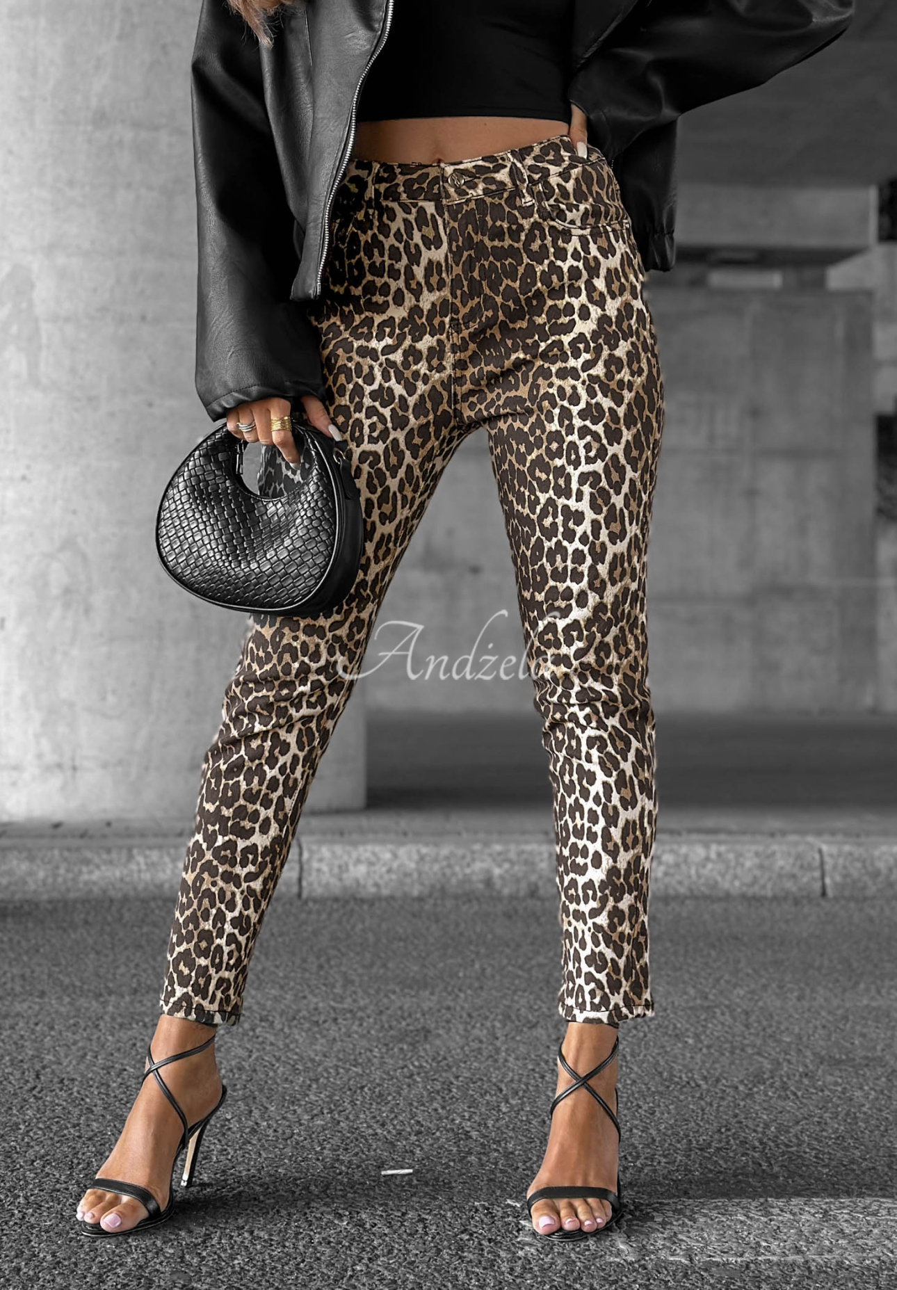 Džínsy mom fit s leopardím vzorom Wild Dream béžové