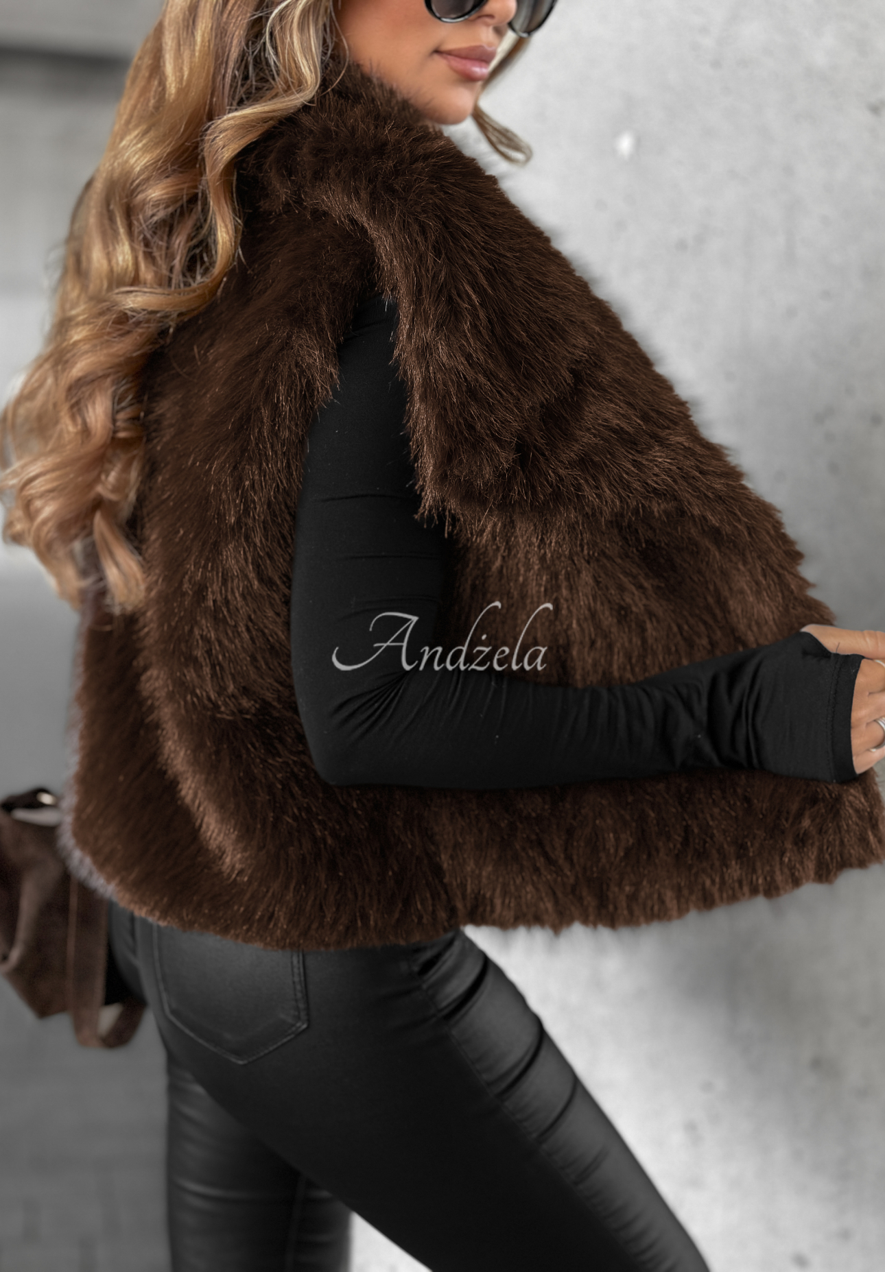 Krátka vesta kožúšok Bear Cuddle čokoládová