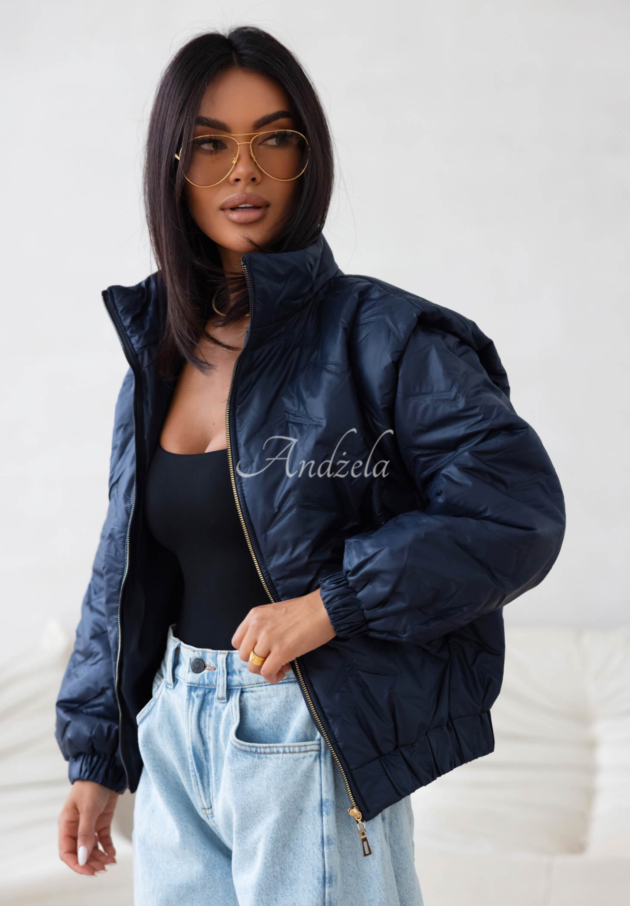 Krátka prešívaná bomber bunda Drizzle Days tmavomodrá