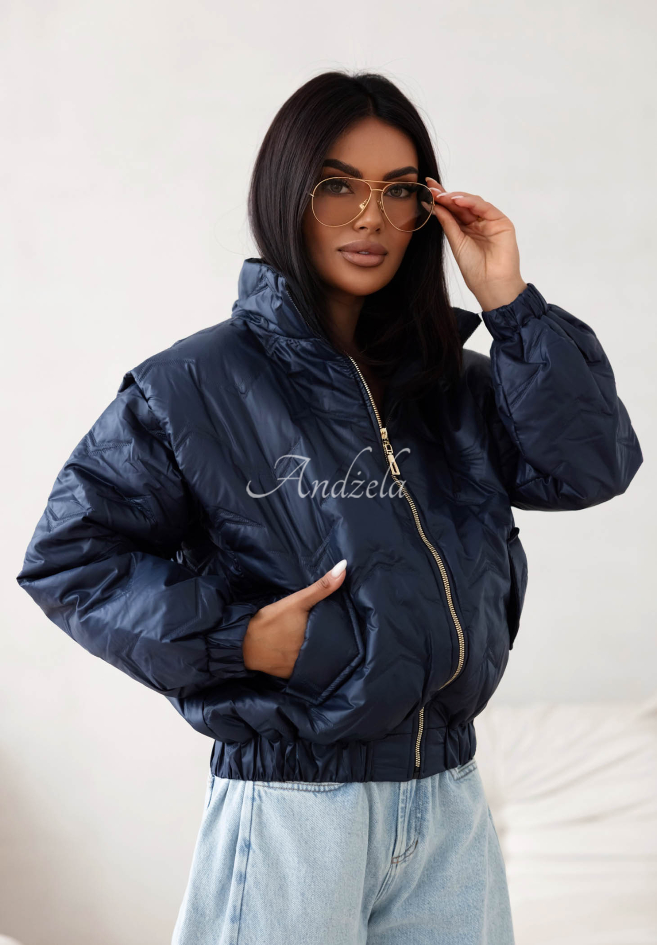 Krátka prešívaná bomber bunda Drizzle Days tmavomodrá
