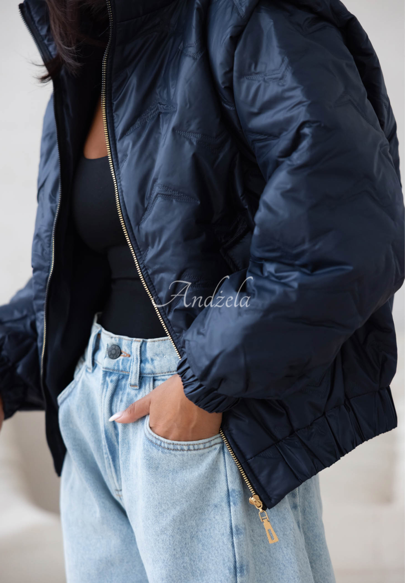 Krátka prešívaná bomber bunda Drizzle Days tmavomodrá