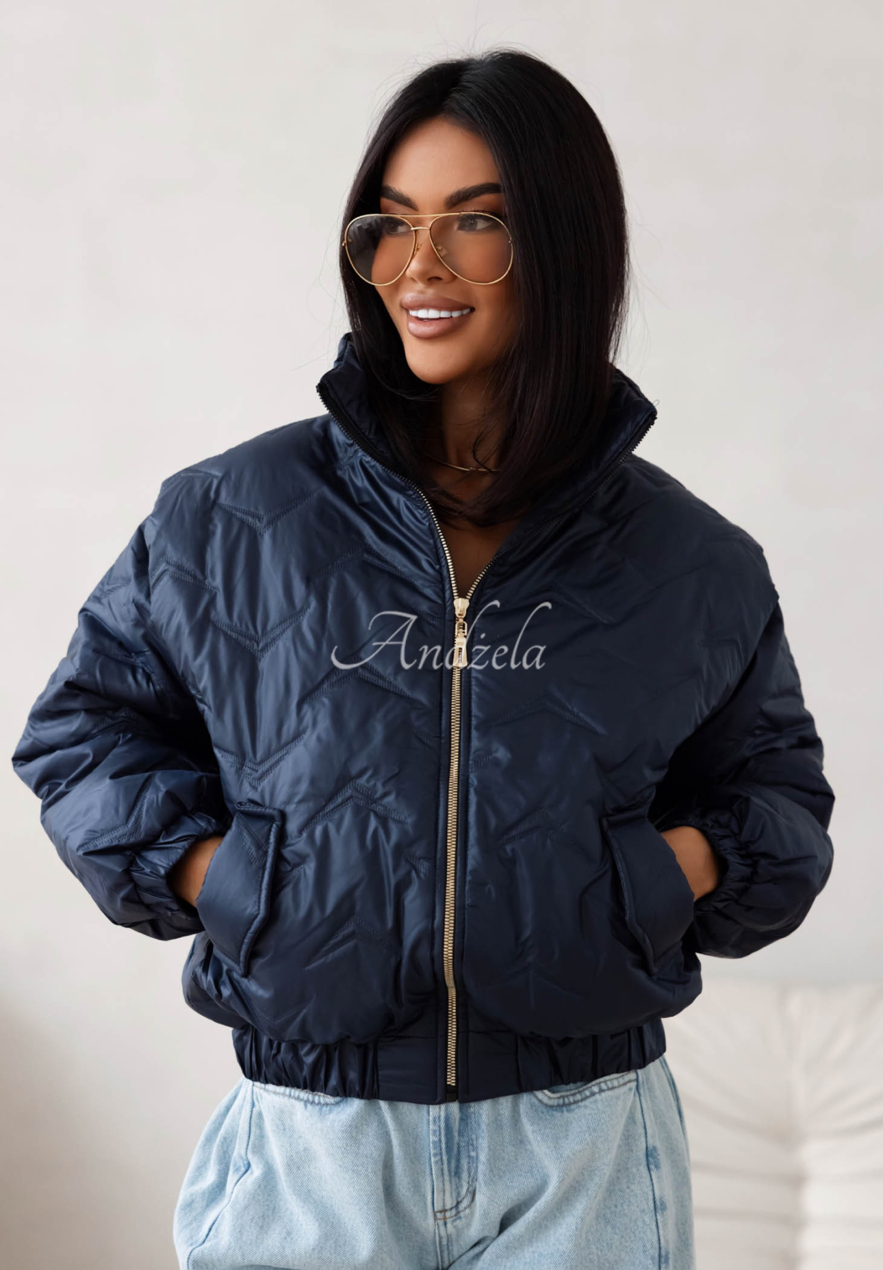 Krátka prešívaná bomber bunda Drizzle Days tmavomodrá