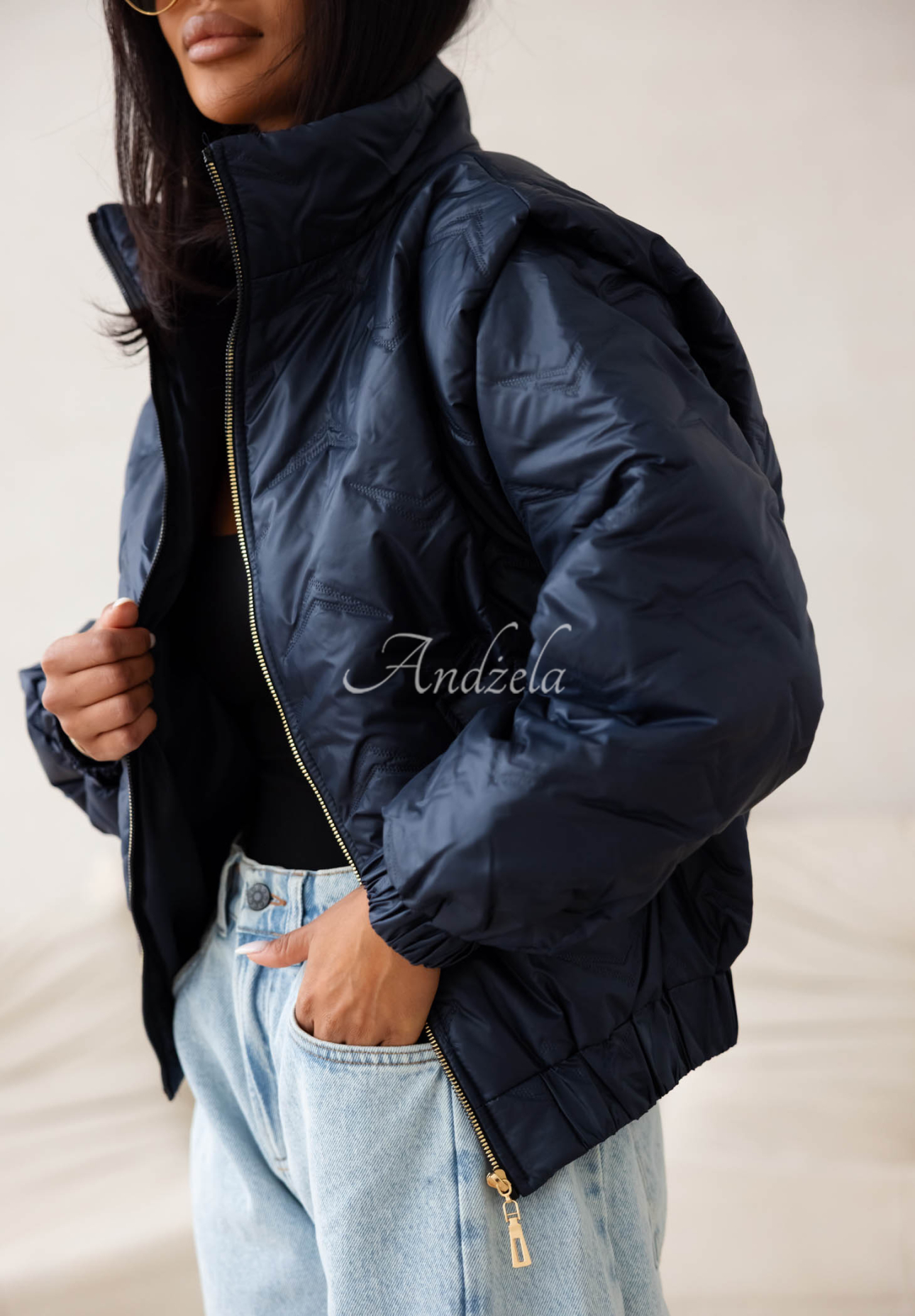 Krátka prešívaná bomber bunda Drizzle Days tmavomodrá