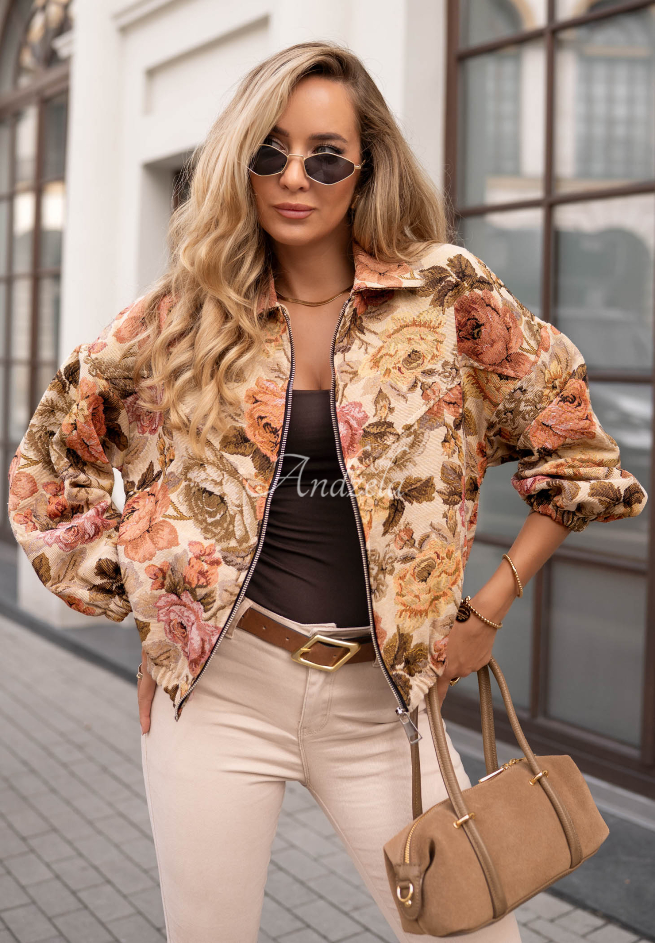 Žakárová bomber bunda s kvetinovým vzorom Secret Bloom béžová