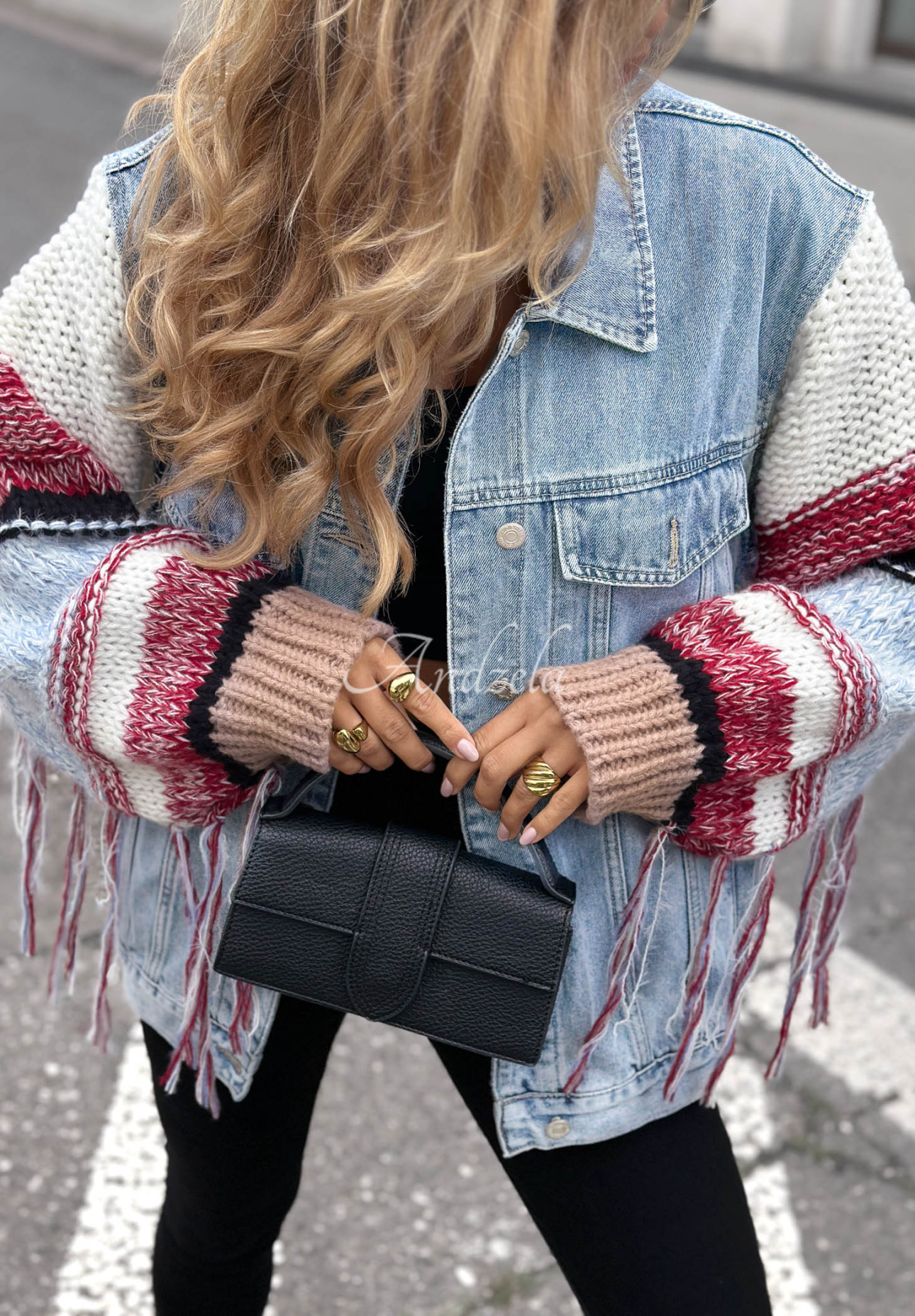 Džínsová bunda so svetrovými rukávmi Modern Knit svetlomodrá