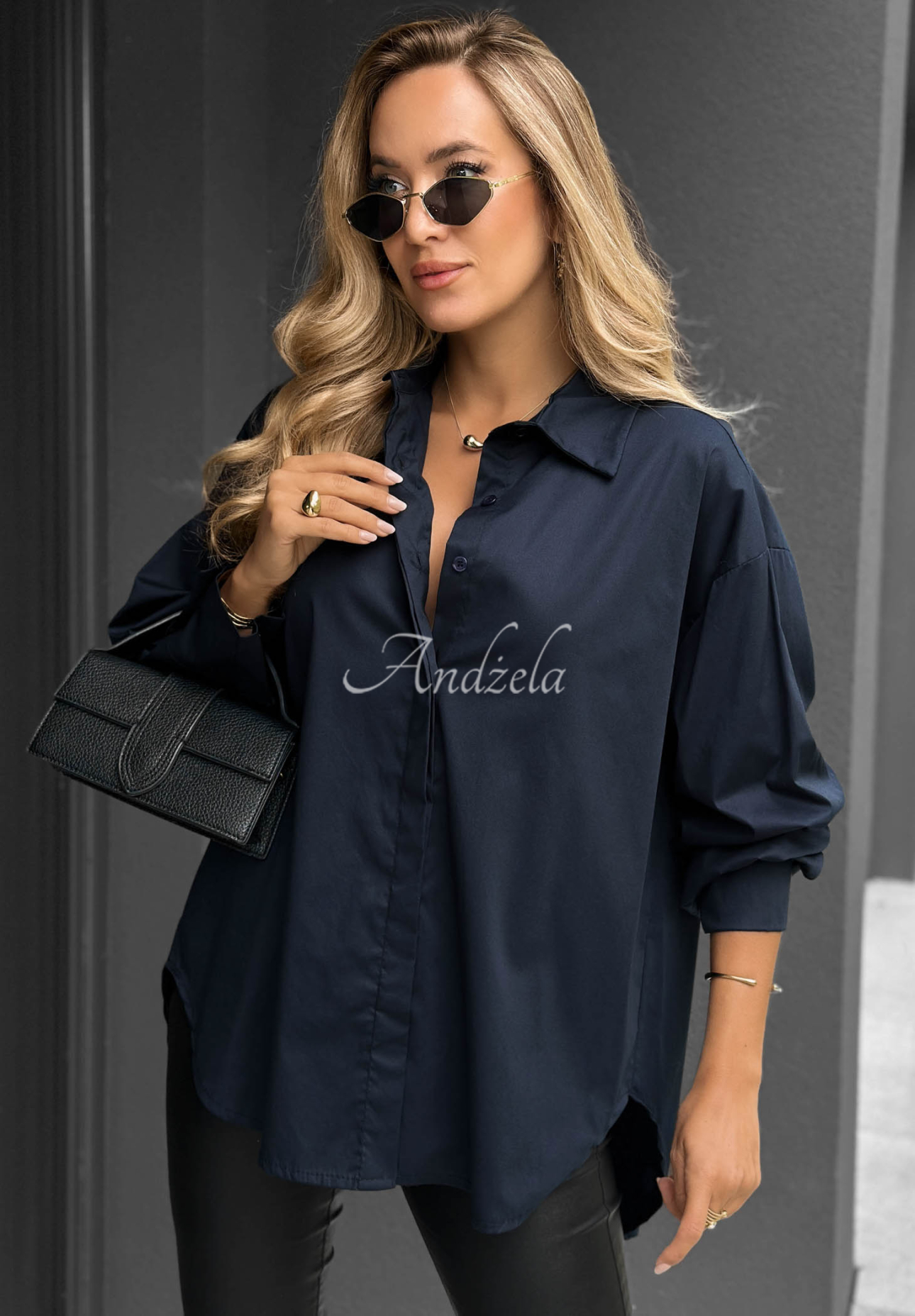 Elegantná bavlnená košeľa oversize s golierom Prestige Harbor tmavomodrá