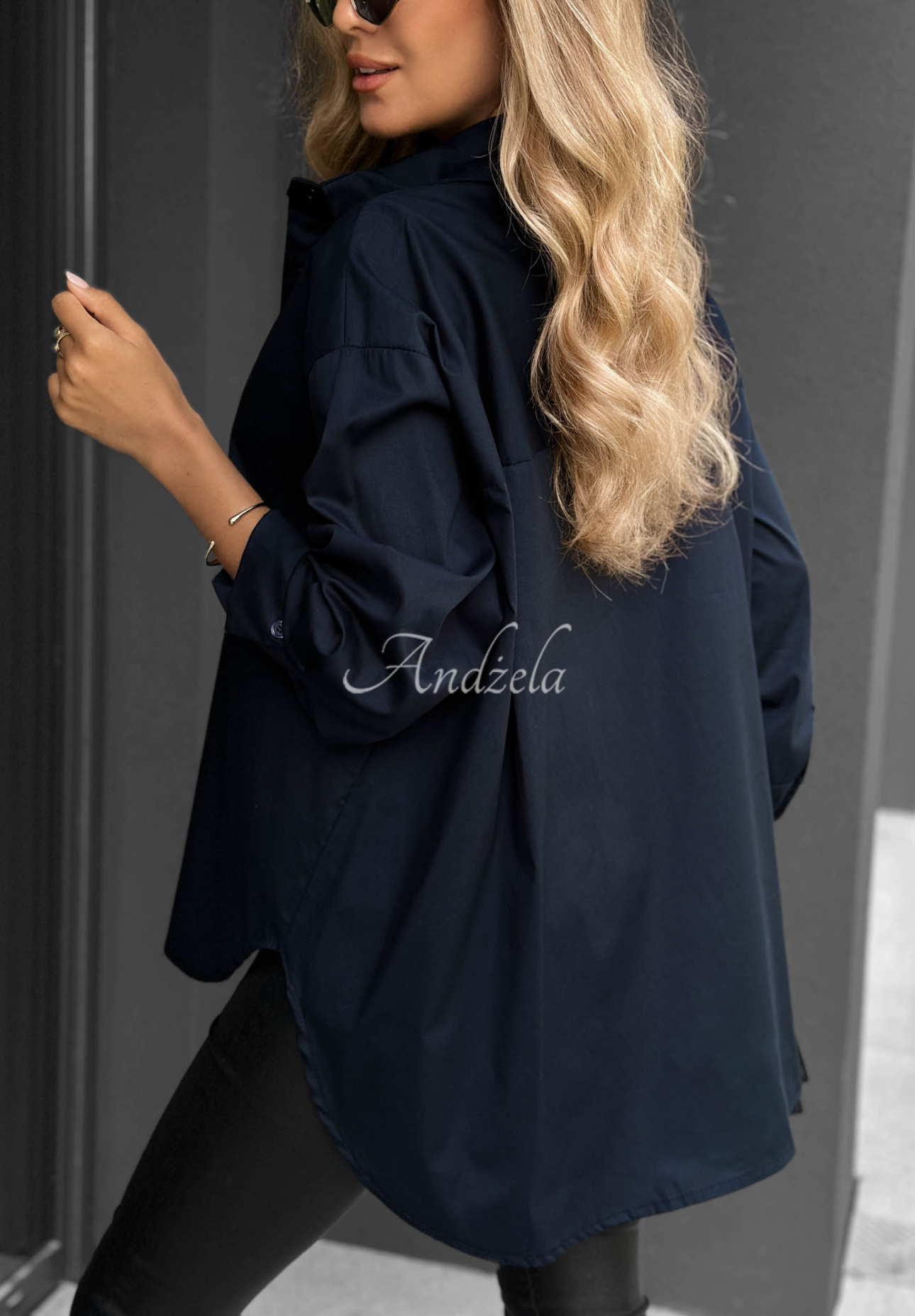 Elegantná bavlnená košeľa oversize s golierom Prestige Harbor tmavomodrá