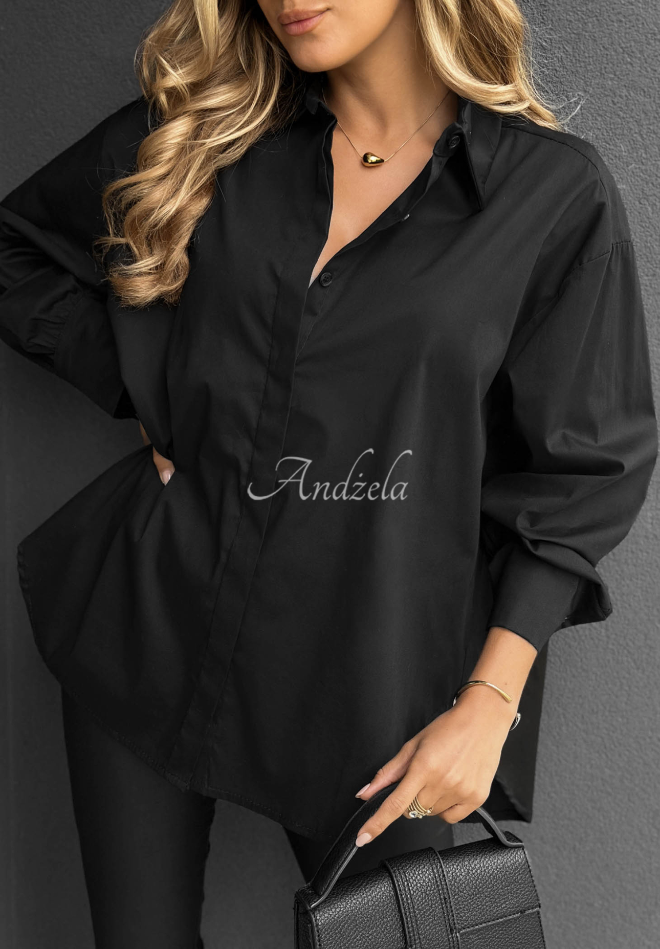 Elegantná bavlnená košeľa oversize s golierom Prestige Harbor čierna