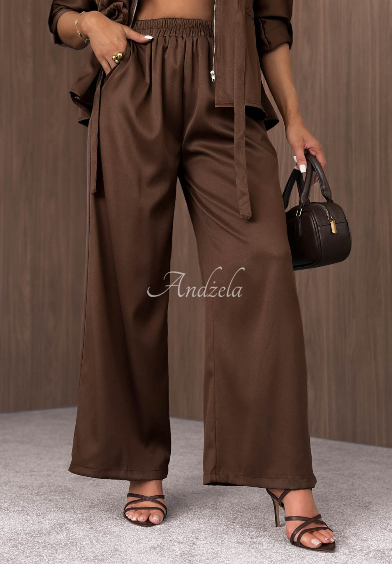 Súprava ľahká bunda so zapínaním a wide leg nohavice Autumn Pearl čokoládový