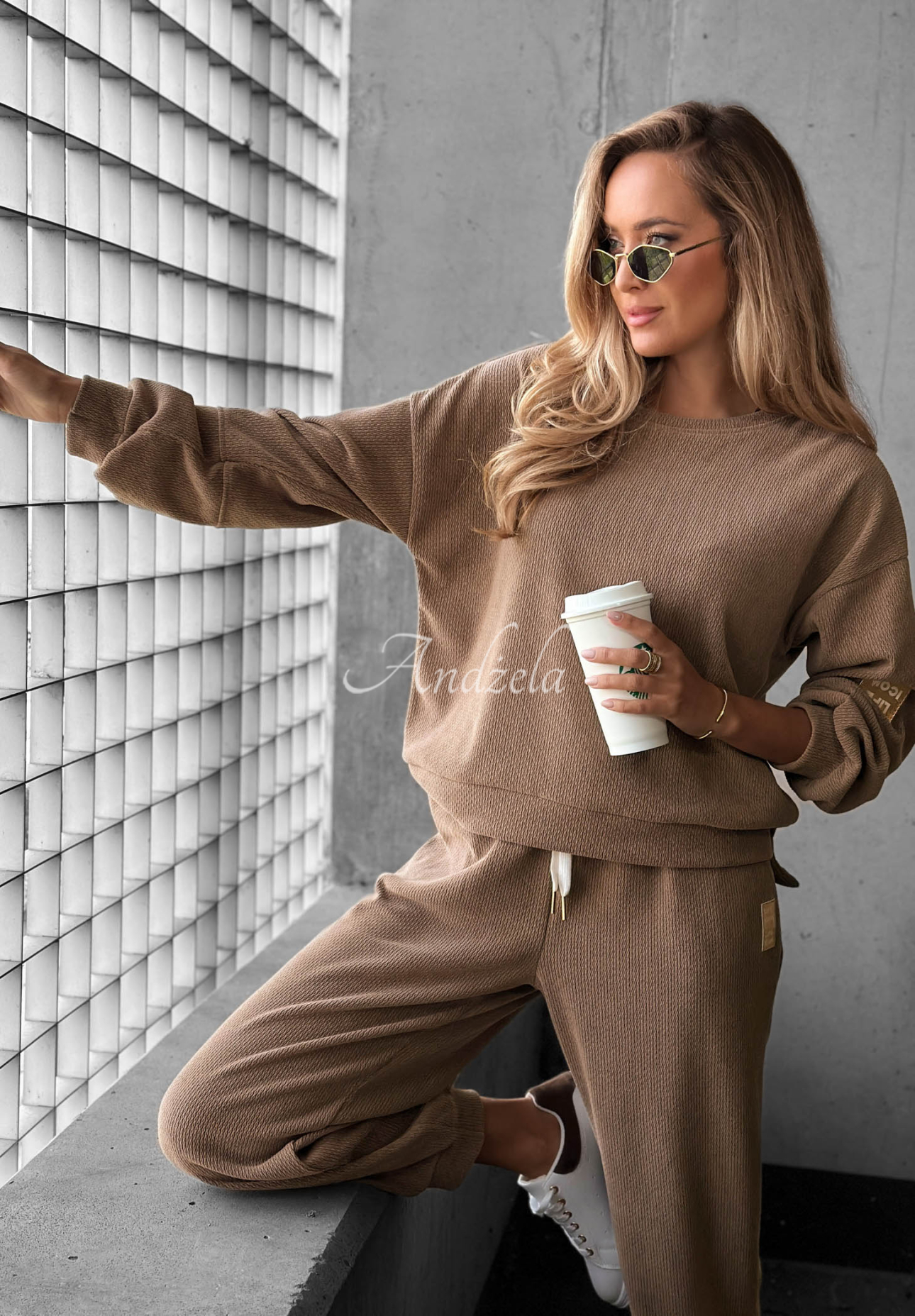 Menčestrová viskózová tepláková súprava Easy Vibe Mokka