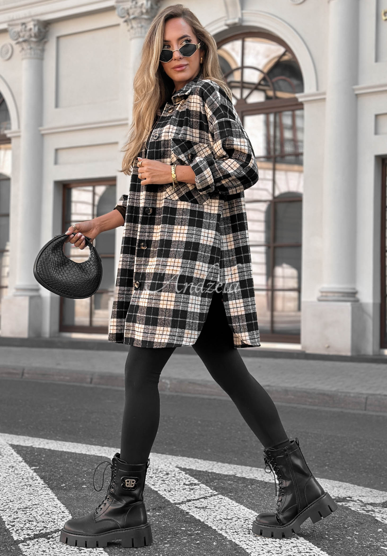Bavlnená oversize károvaná košeľa September Glow čierna