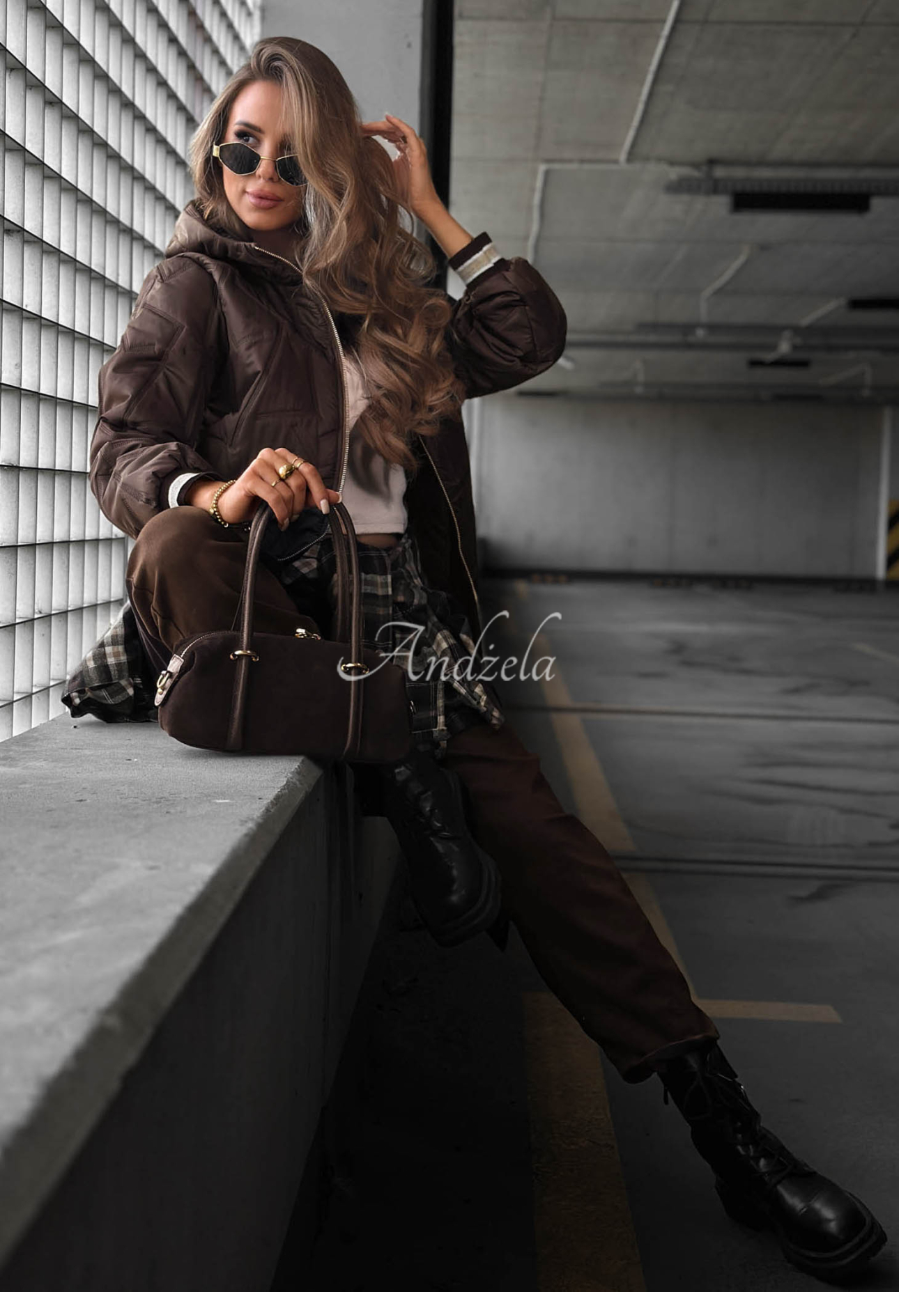 Prešívaná bunda s kapucňou Golden Days čokoládová