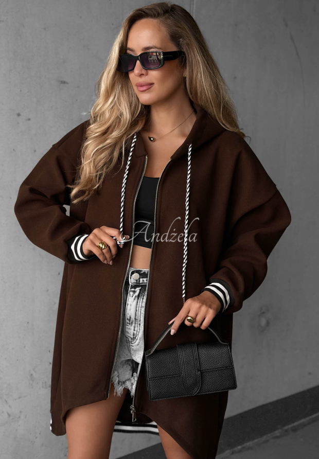 Dlh&aacute; oversize mikina s kapucňou Cozy Hour čokol&aacute;dov&aacute;