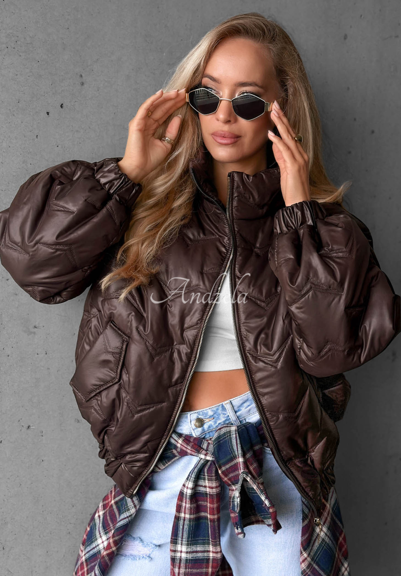 Krátka prešívaná bomber bunda Drizzle Days čokoládová