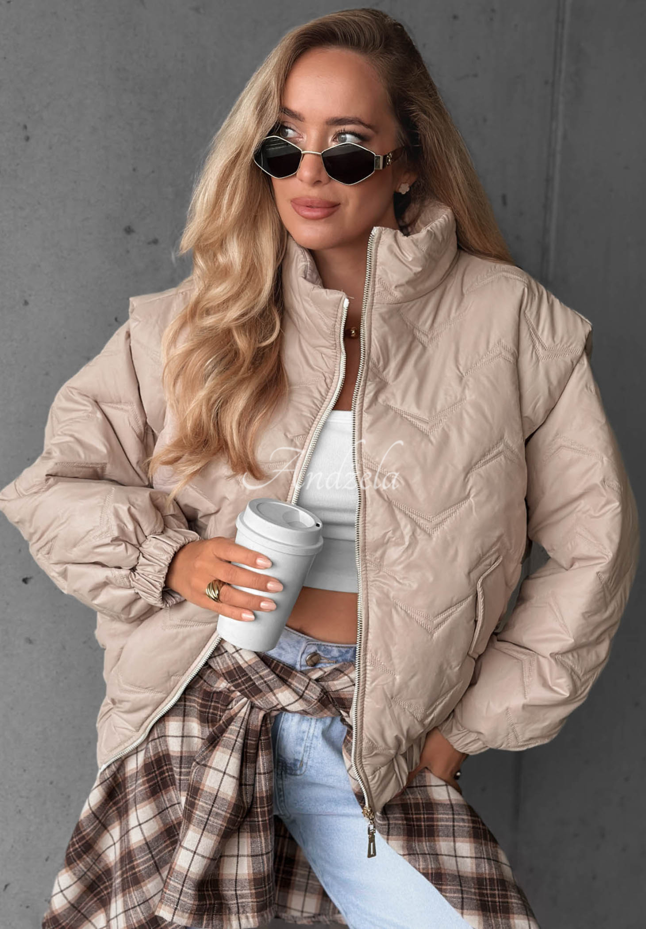 Krátka prešívaná bomber bunda Drizzle Days béžová