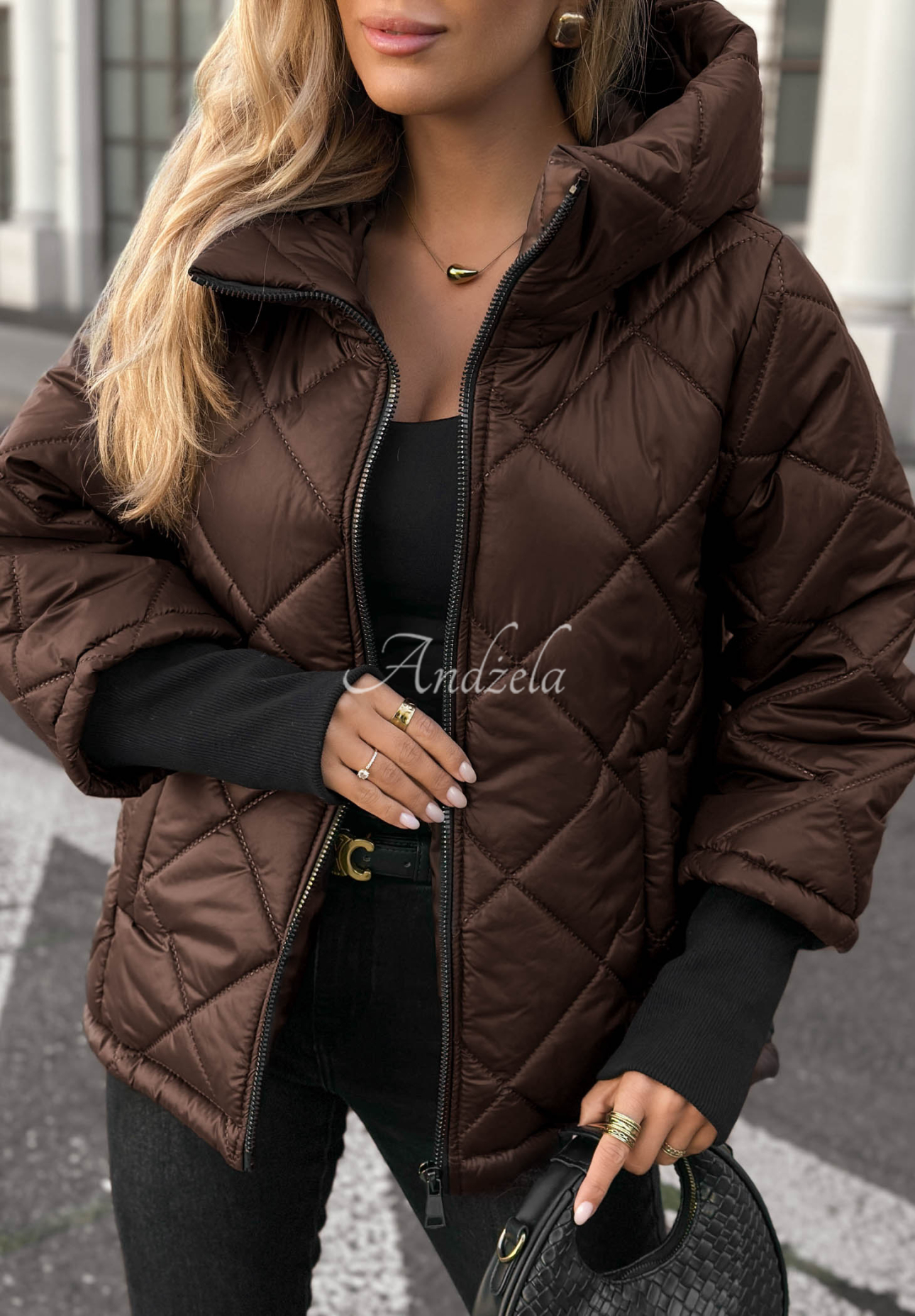 Prešívaná bunda s kapucňou Rainy Sunday čokoládová