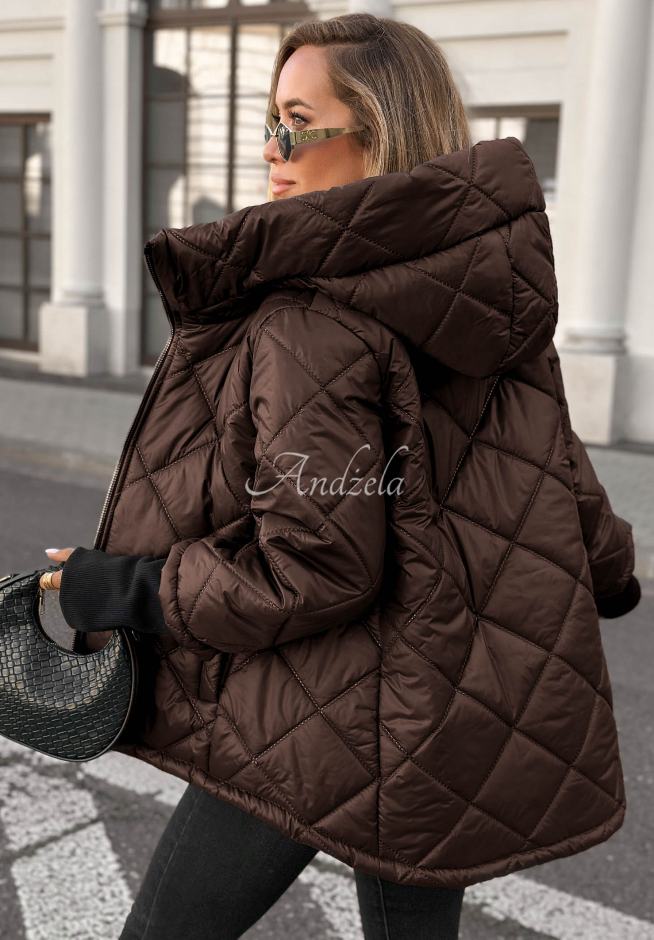 Prešívaná bunda s kapucňou Rainy Sunday čokoládová
