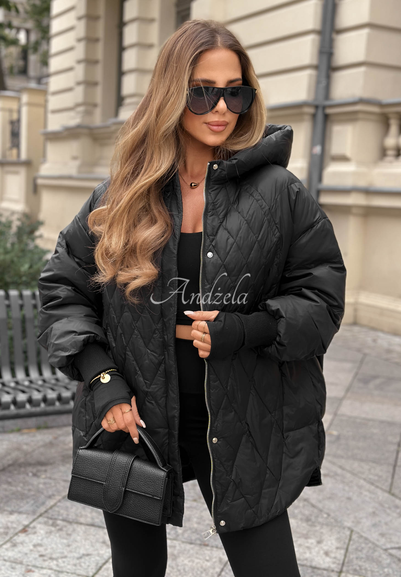 Páperová bunda s kapucňou Amber Frost čierna