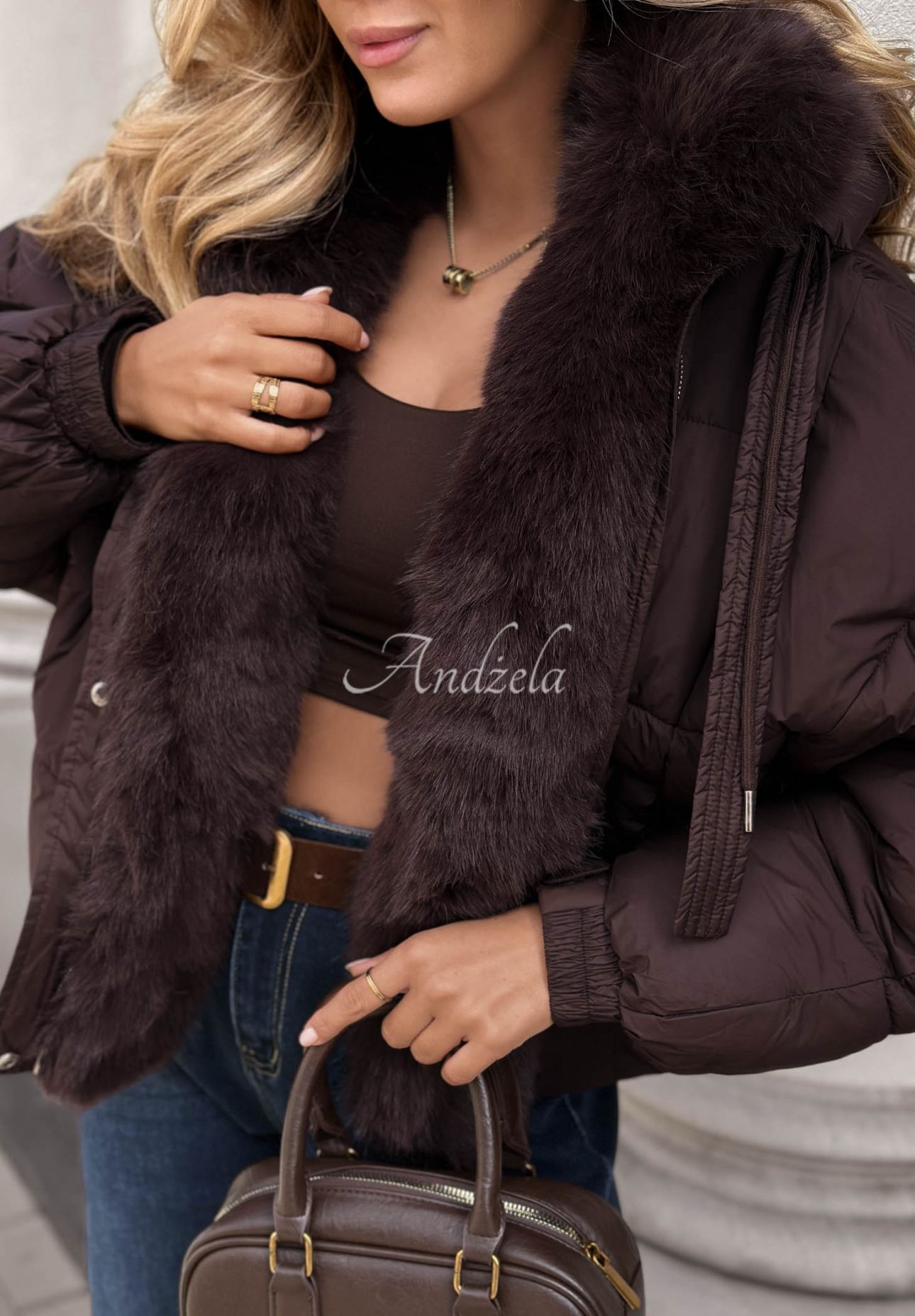 Krátka prešívaná bunda s kožušinou Frosty Darling slivková