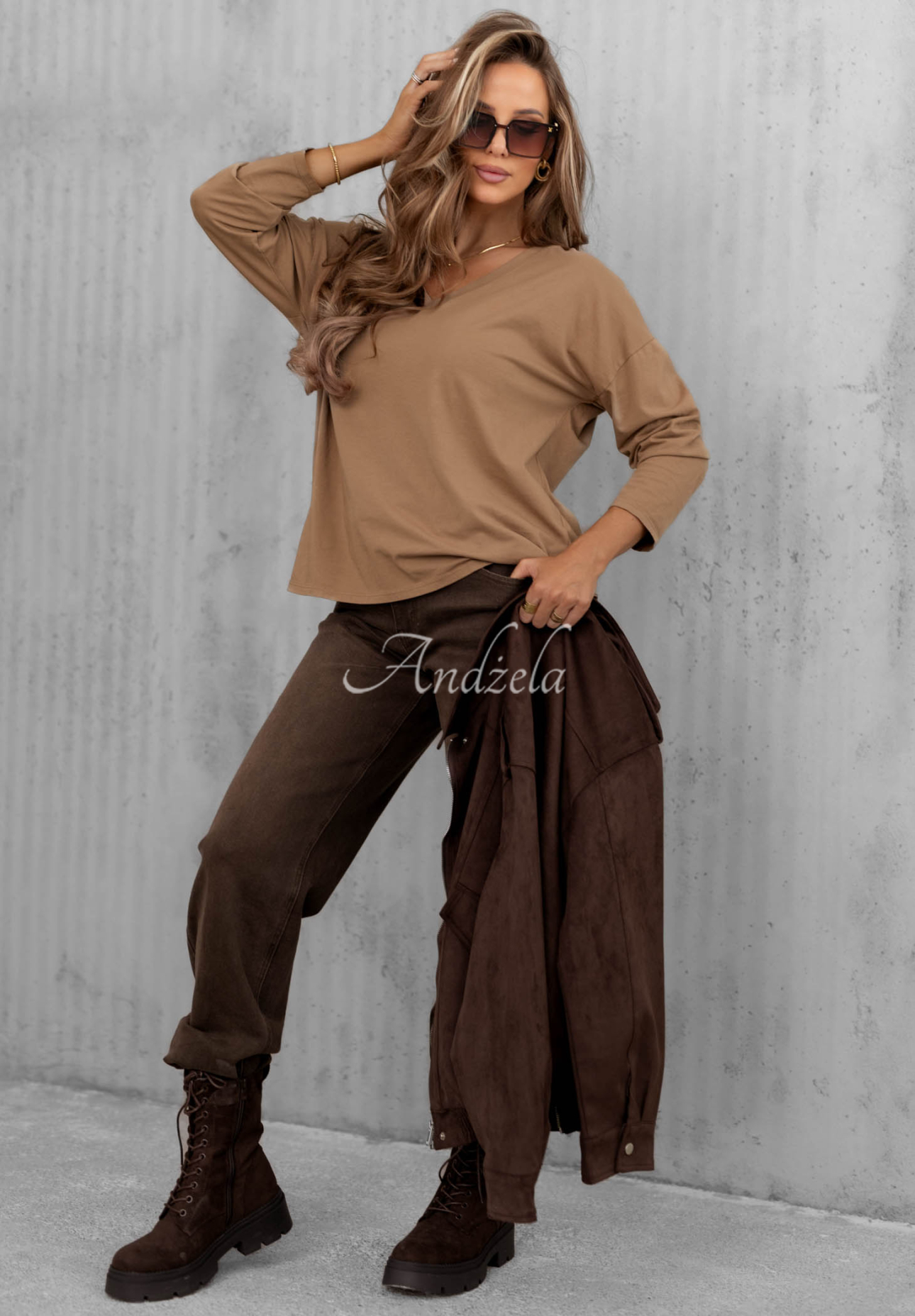 Bavlnená blúzka longsleeve s výstrihom do V Daily Style ťavia