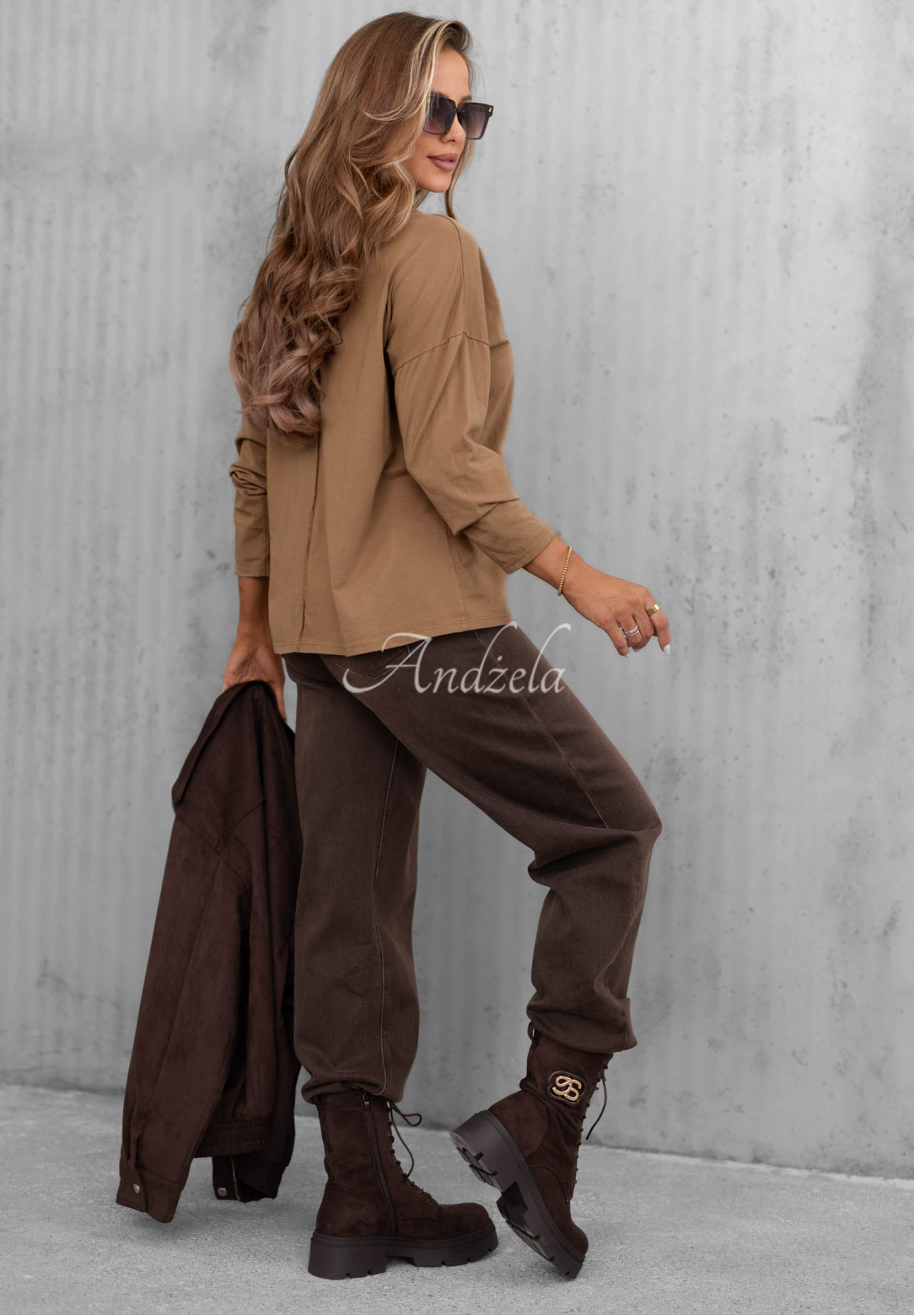 Bavlnená blúzka longsleeve s výstrihom do V Daily Style ťavia