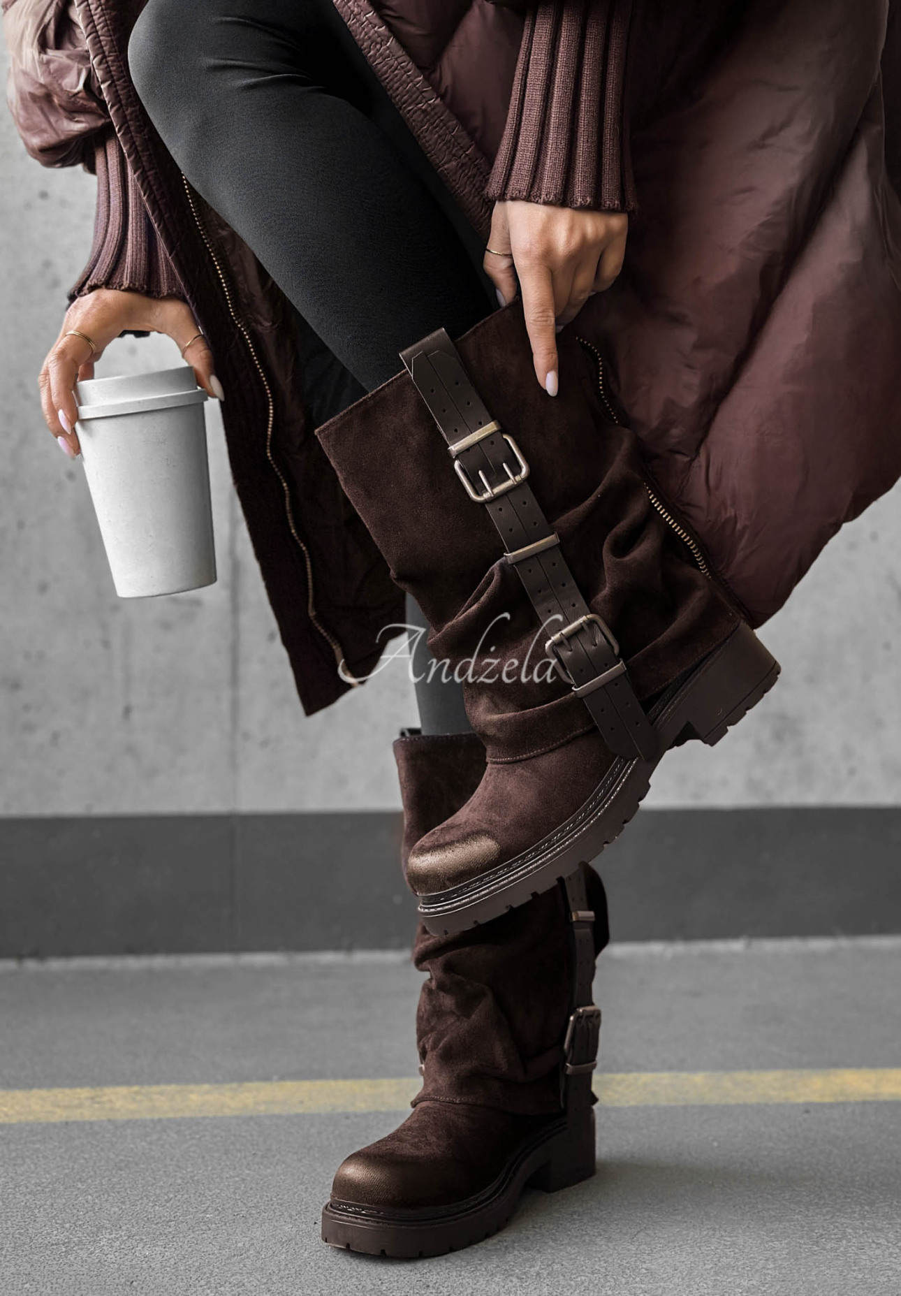 Semišové biker členkové čižmy s prackami Modern Way čokoládové