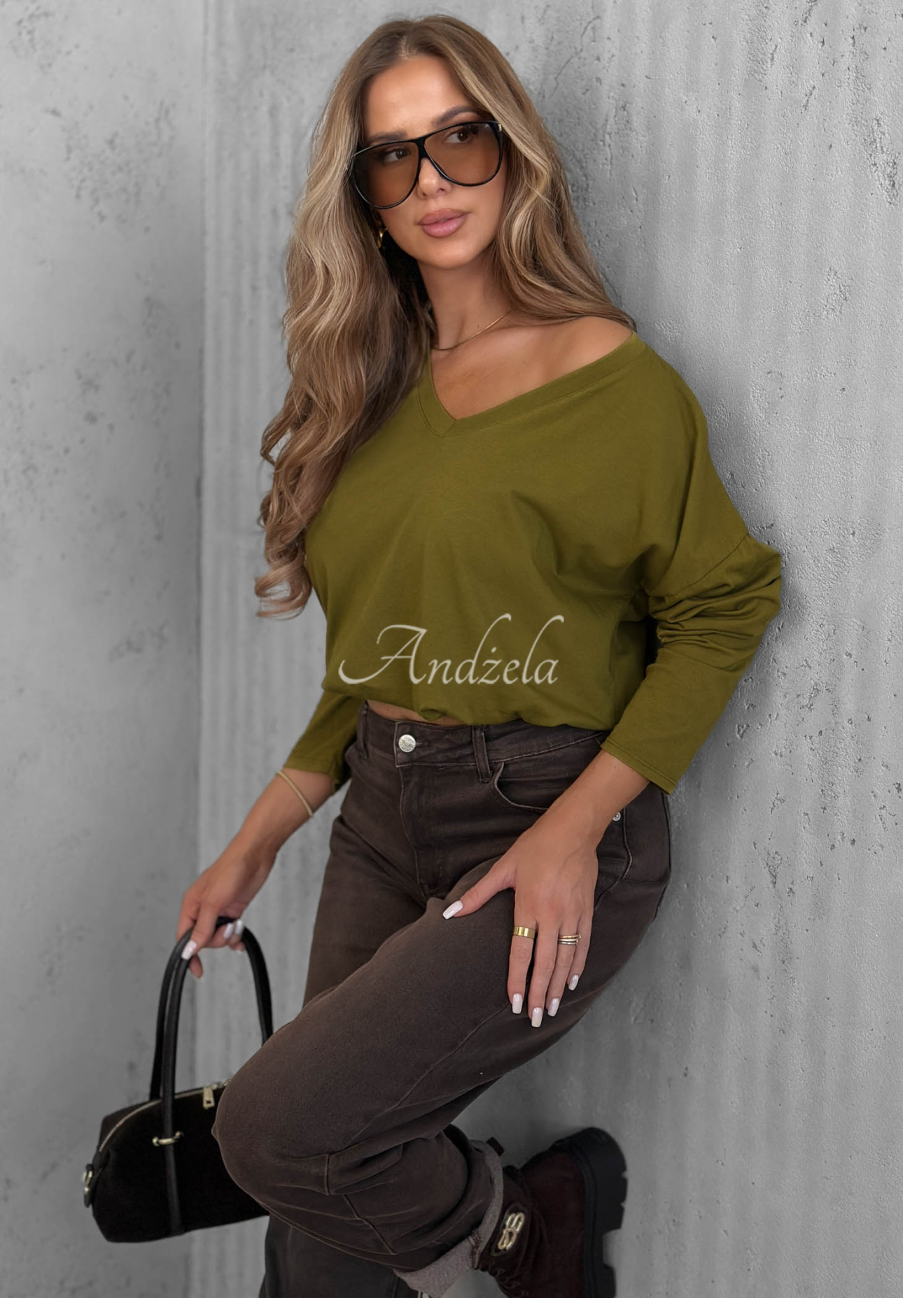 Bavlnená blúzka longsleeve s výstrihom do V Daily Style olivová