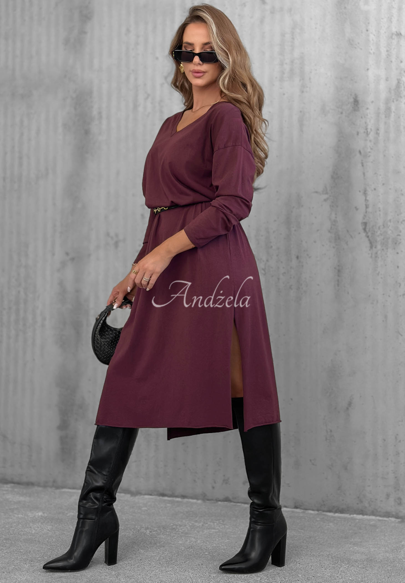 Bavlnené midi šaty s výstrihom do V Daily Style čučoriedková