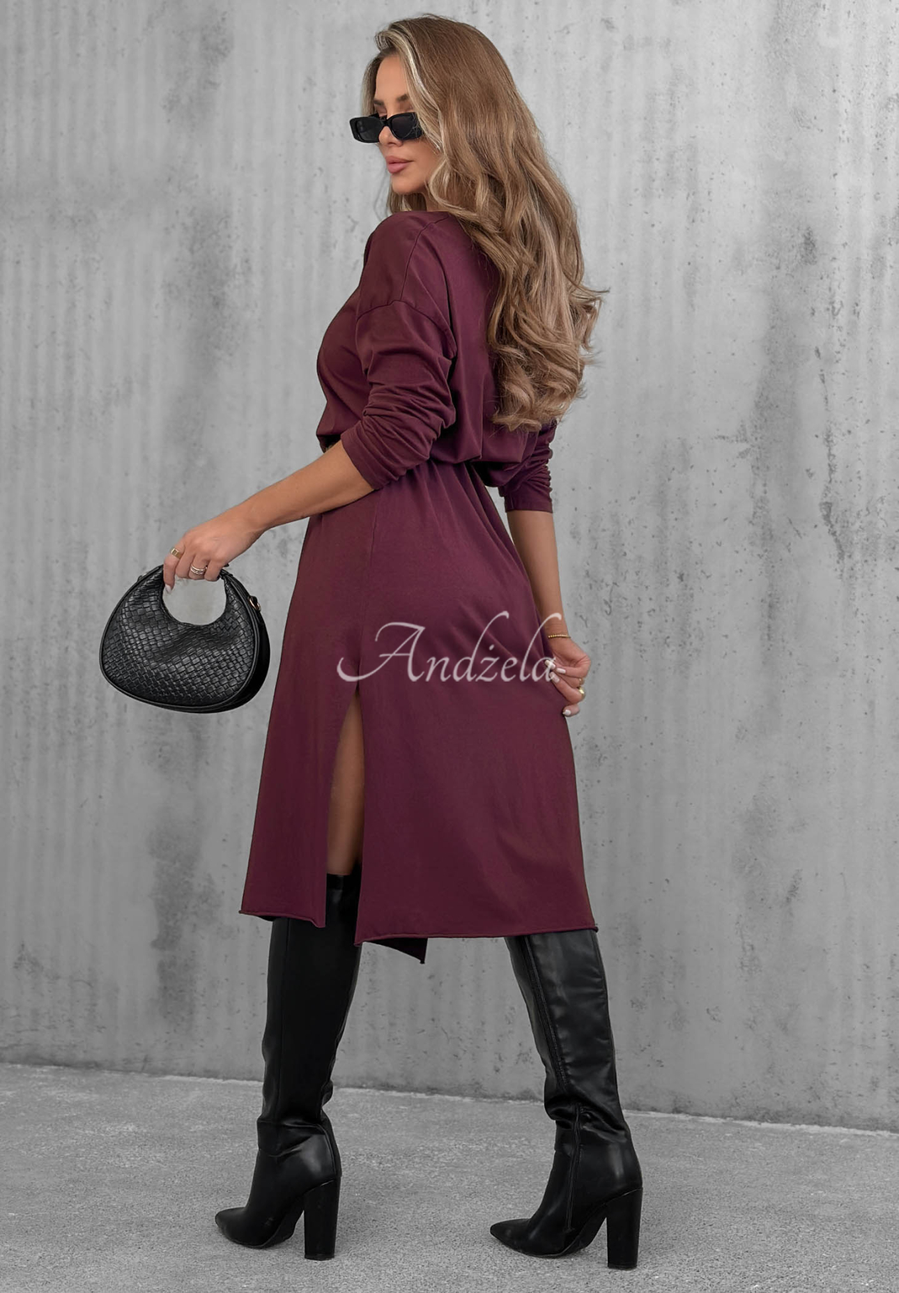 Bavlnené midi šaty s výstrihom do V Daily Style čučoriedková