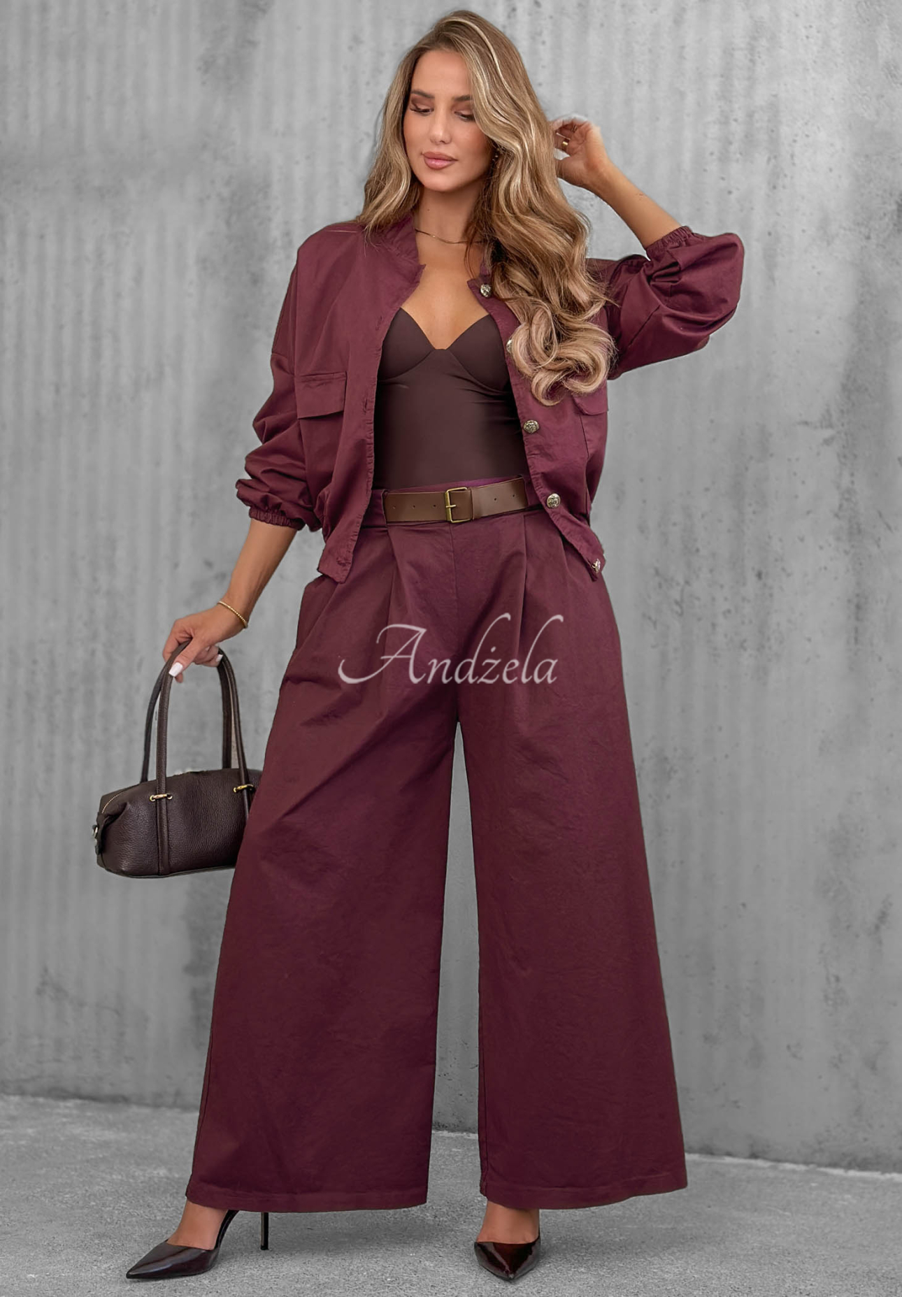 Bavlnené nohavice wide leg s opaskom Iconic Style čučoriedkové