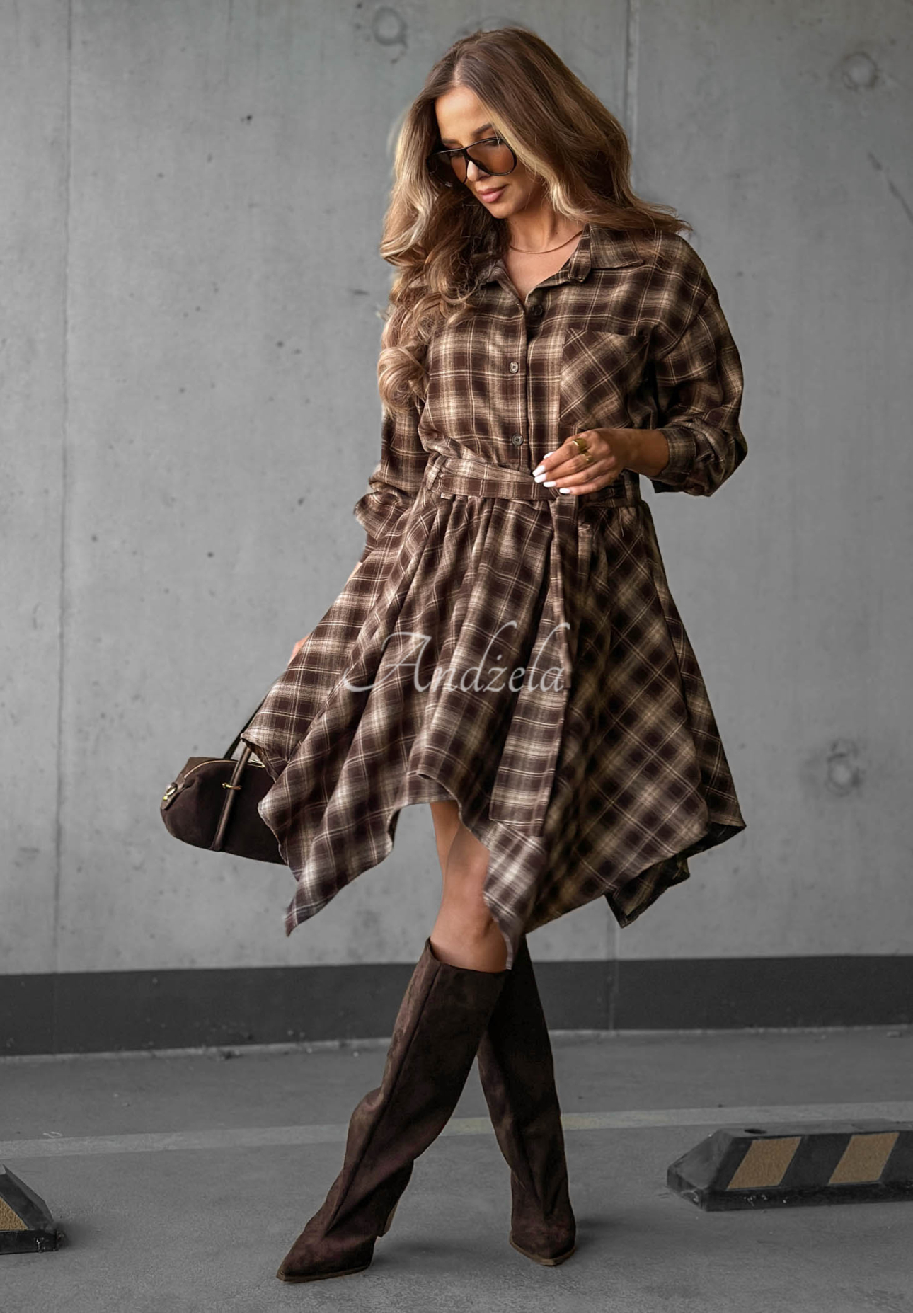 Viskózová košeľa károvaná Effortless Chic čokoládová