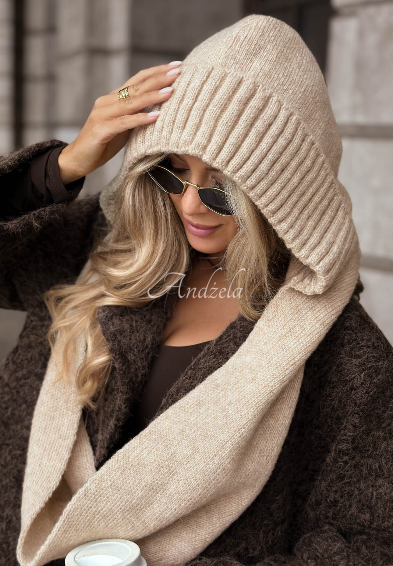 Nákrčník balaclava s viazaním Frosty Charm béžový