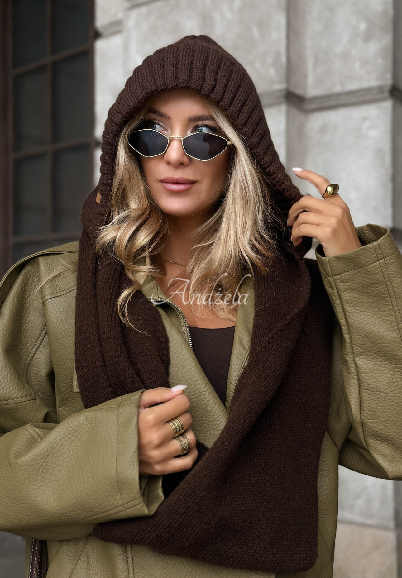 Nákrčník balaclava s viazaním Frosty Charm čokoládový