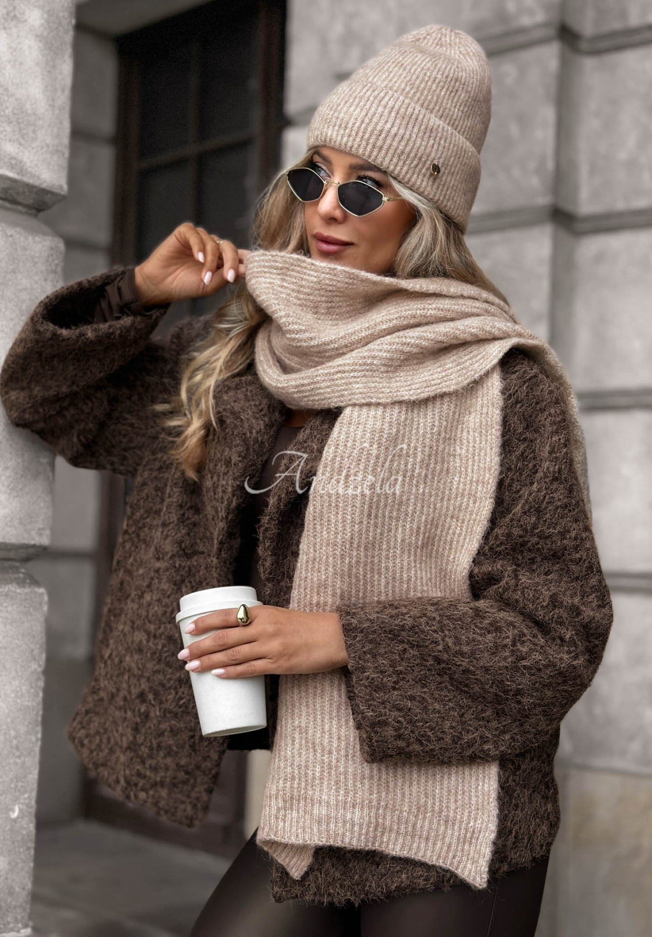 Čiapka s vlnou merino a mohérom Snowfall Charm béžová