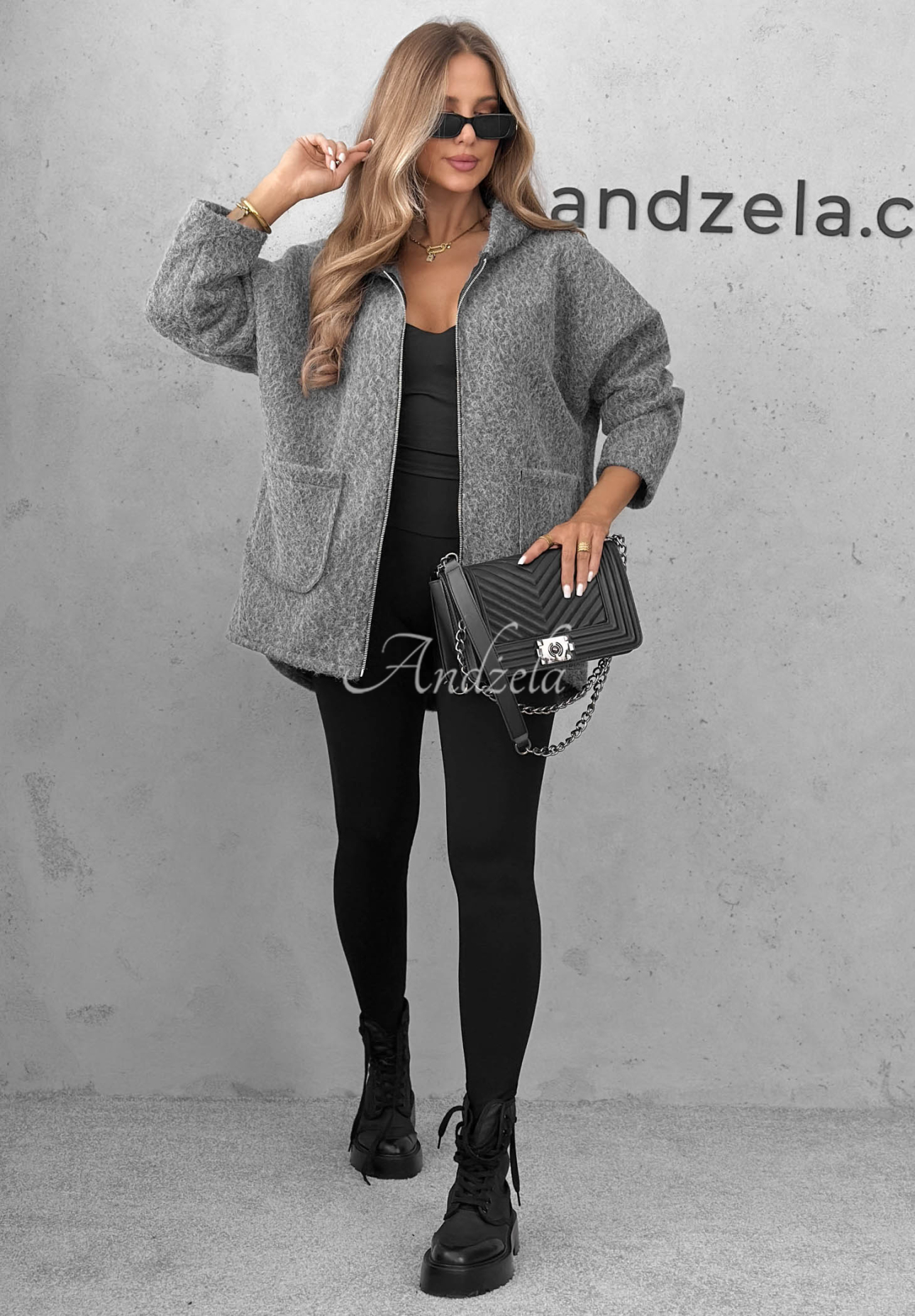 Kožúšková bunda s kapucňou a vreckami Warm Comfort Sivá