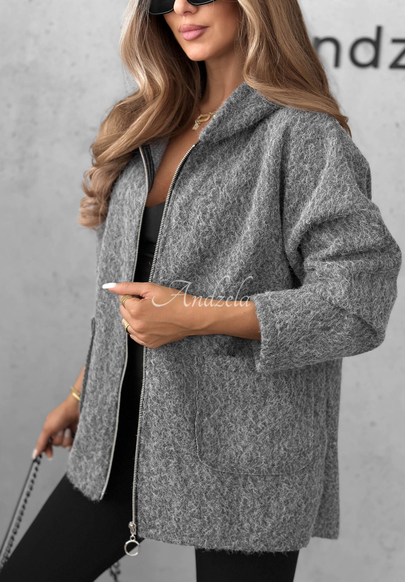 Kožúšková bunda s kapucňou a vreckami Warm Comfort Sivá