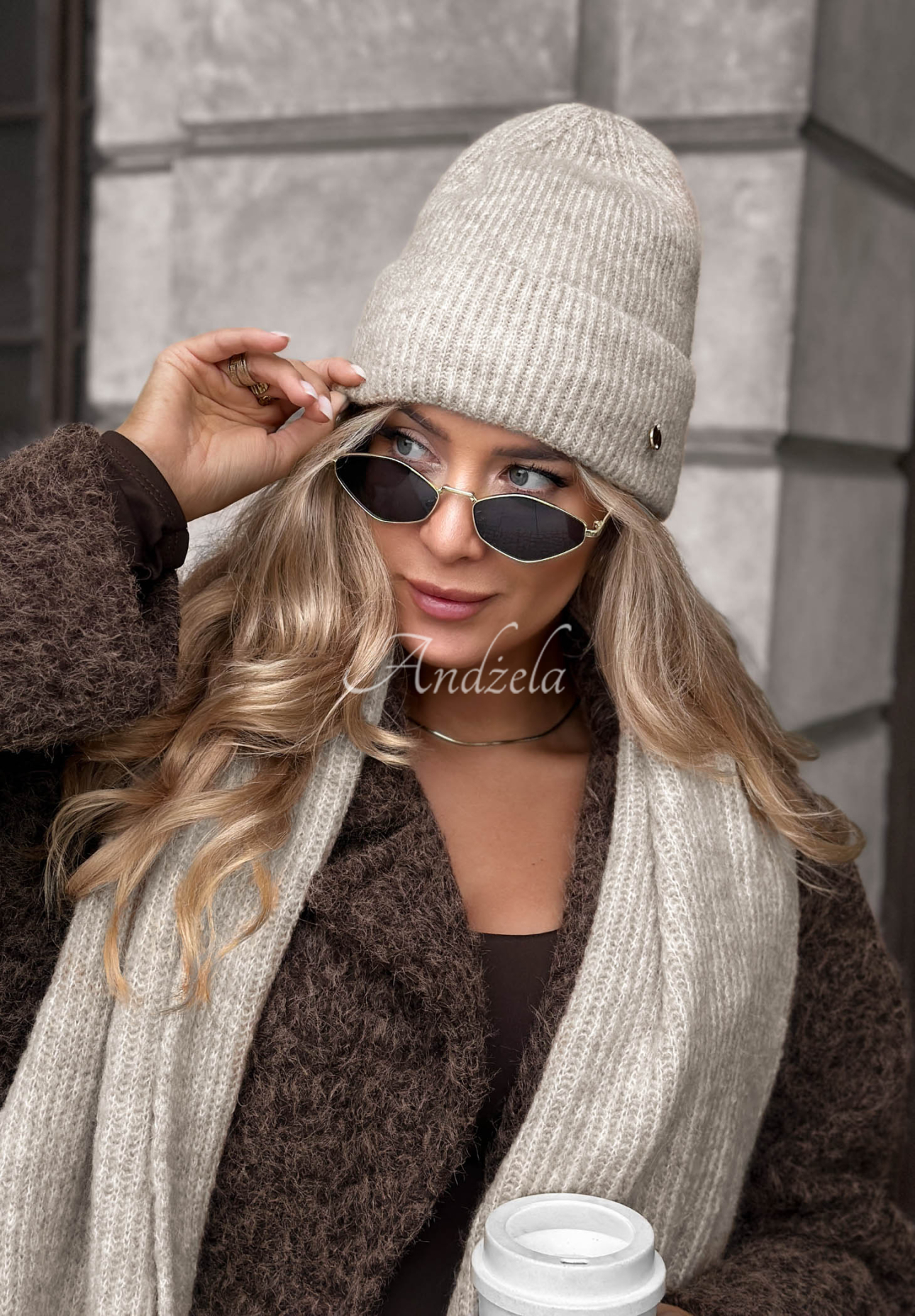 Čiapka s vlnou merino a mohérom Snowfall Charm sivý melanž