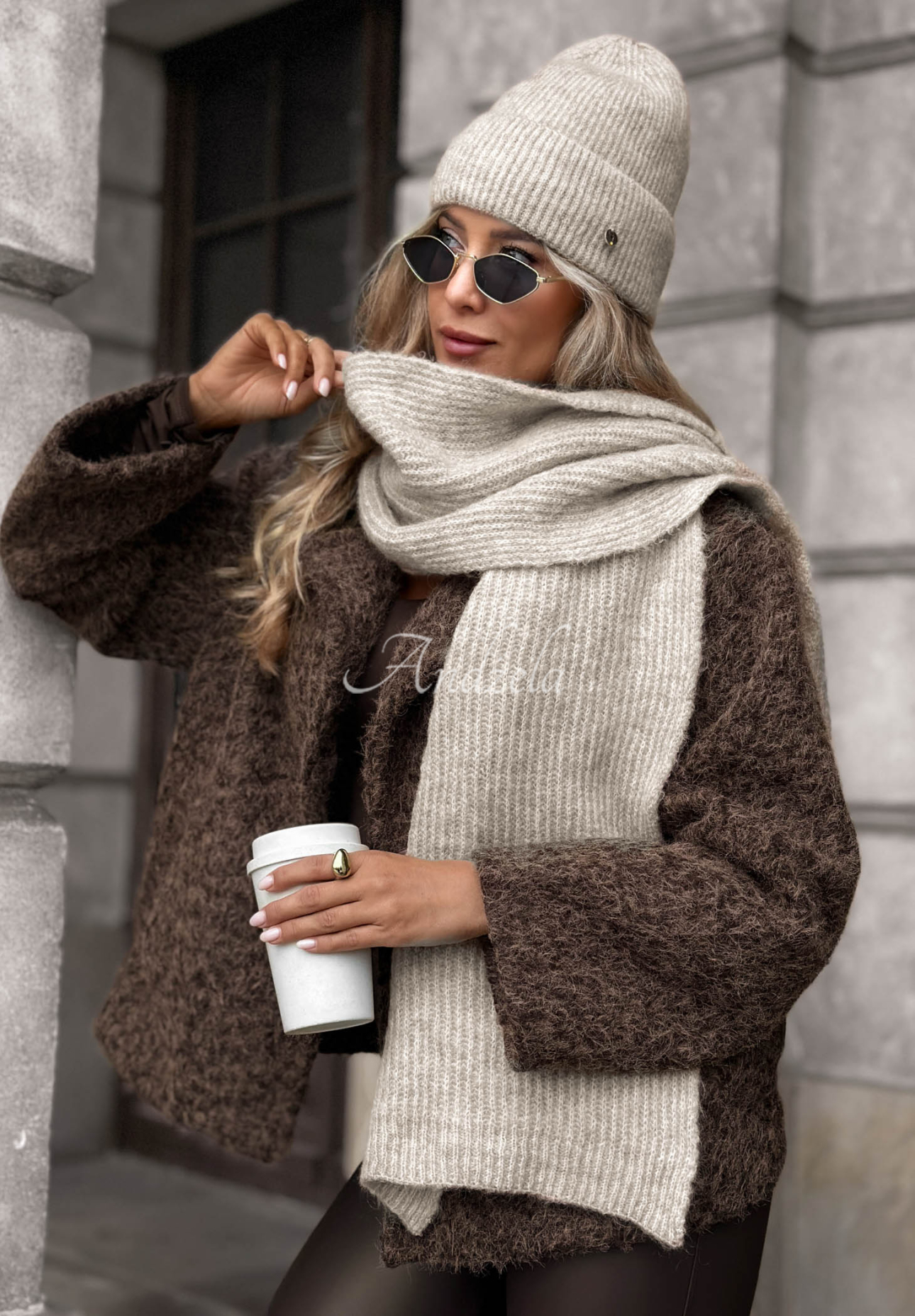 Čiapka s vlnou merino a mohérom Snowfall Charm sivý melanž