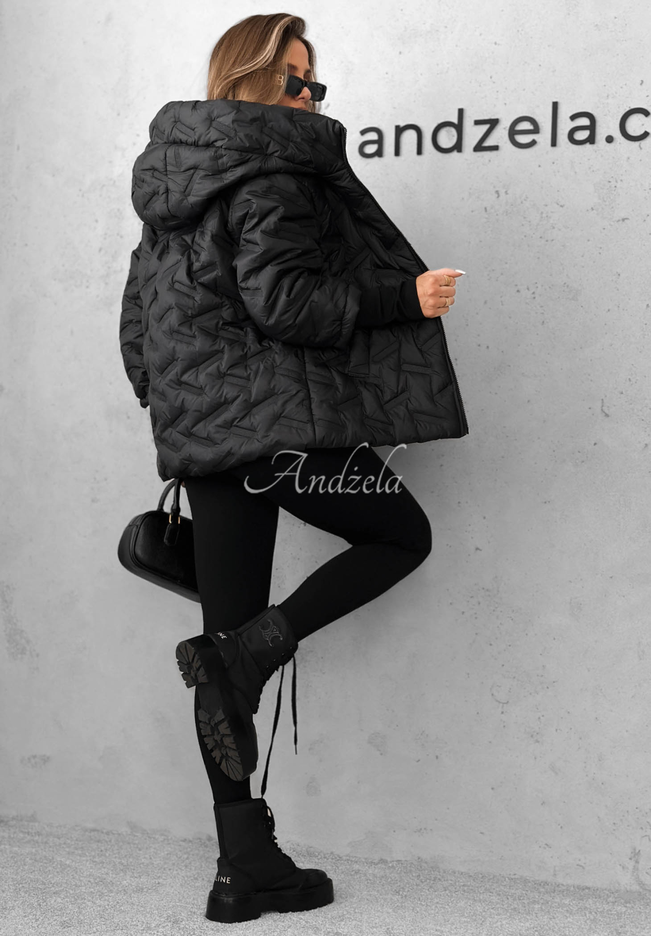 Prešívaná bunda s kapucňou Autumn Edge čierna