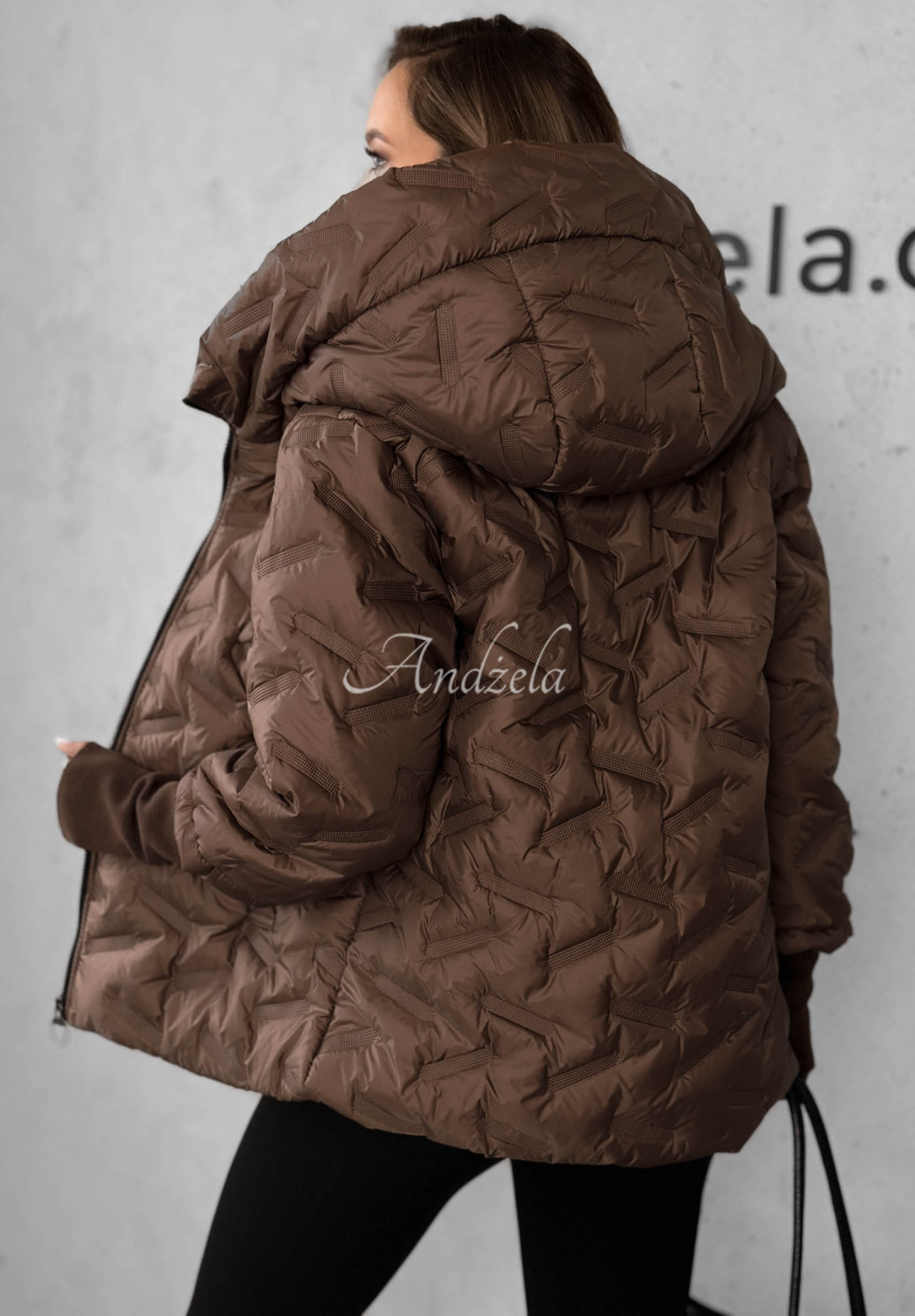 Prešívaná bunda s kapucňou Autumn Edge čokoládová