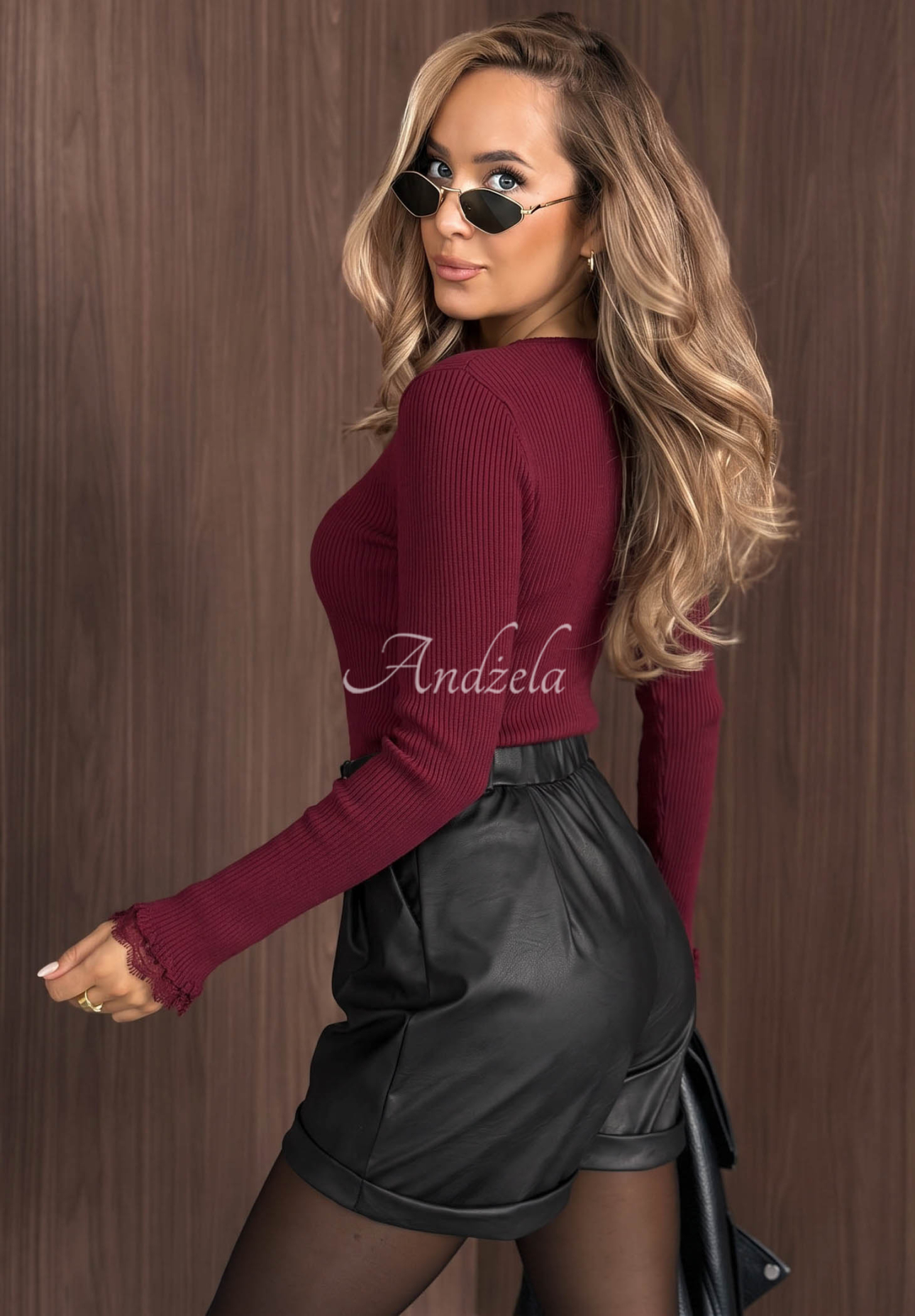 Rebrovaná blúzka s dlhým rukávom s čipkou z viskózy Soft Beauty bordová