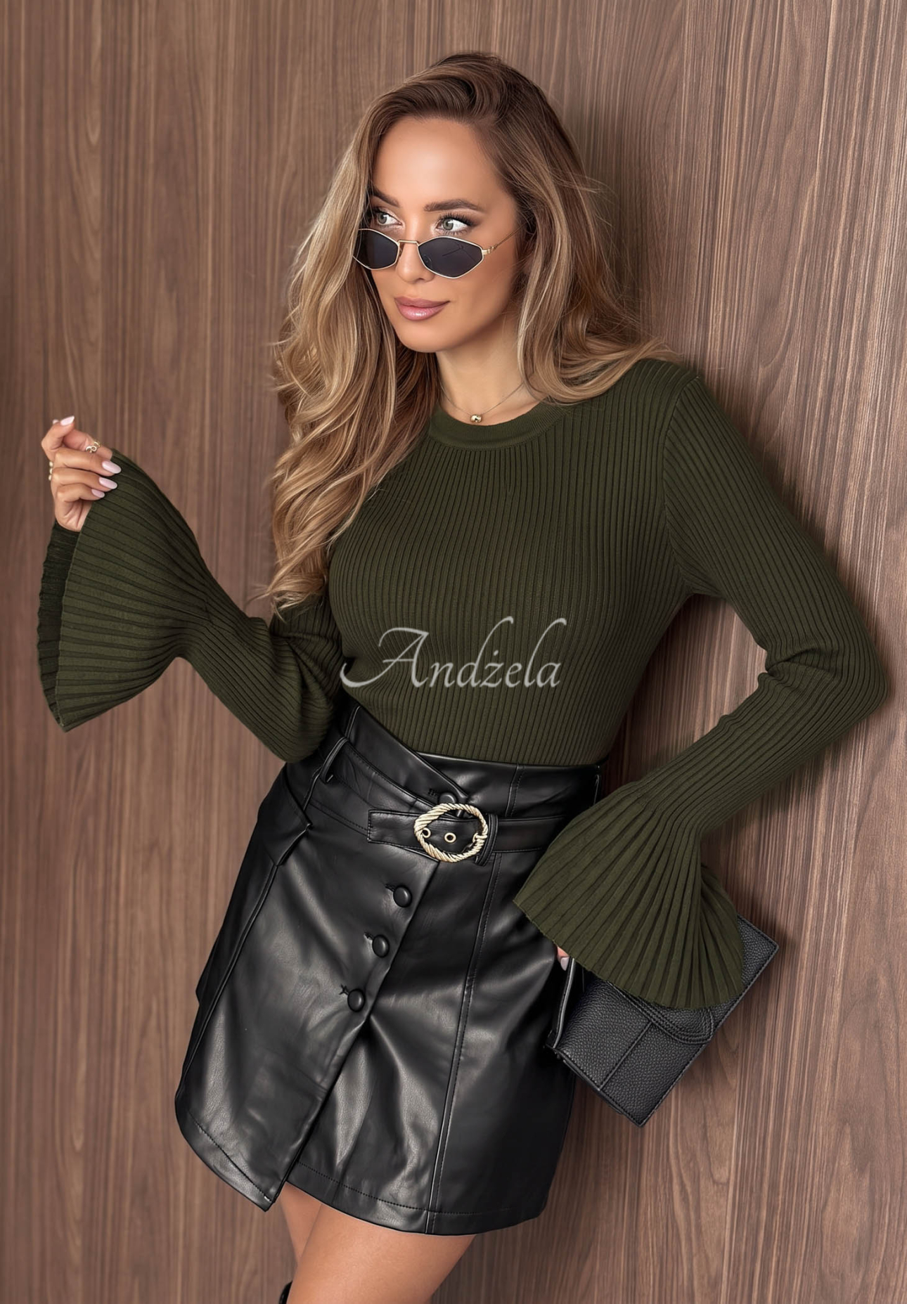 Viskózový rebrovaný sveter so širokými rukávmi Sunny Primrose khaki