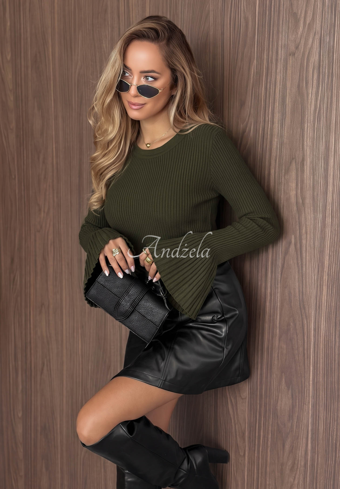 Viskózový rebrovaný sveter so širokými rukávmi Sunny Primrose khaki