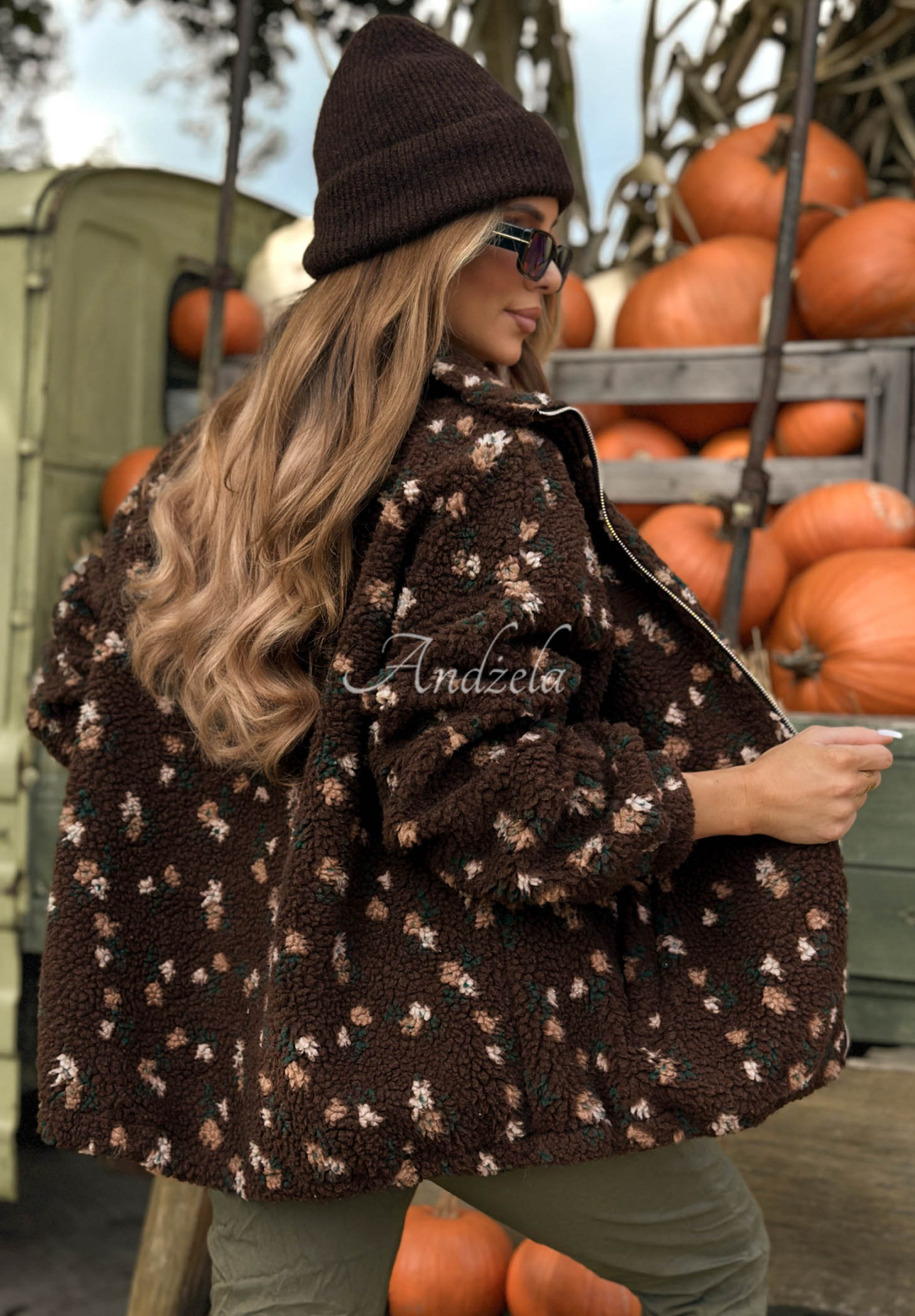 Bunda kožúšok so stojačikom s kvetmi Comfy Bloom čokoládová