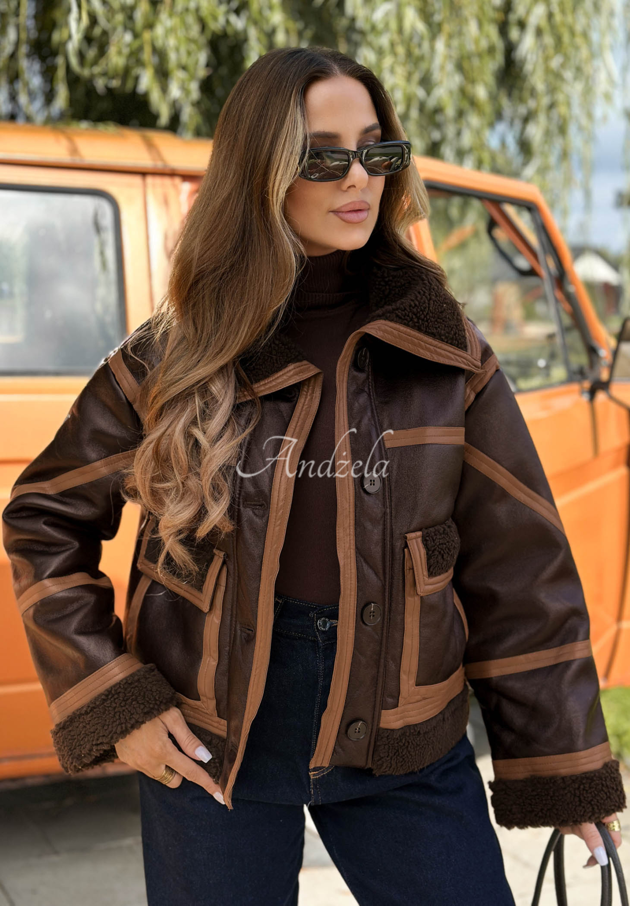 Krátka koženka s kožušinou Chestnut Love  čokoládová
