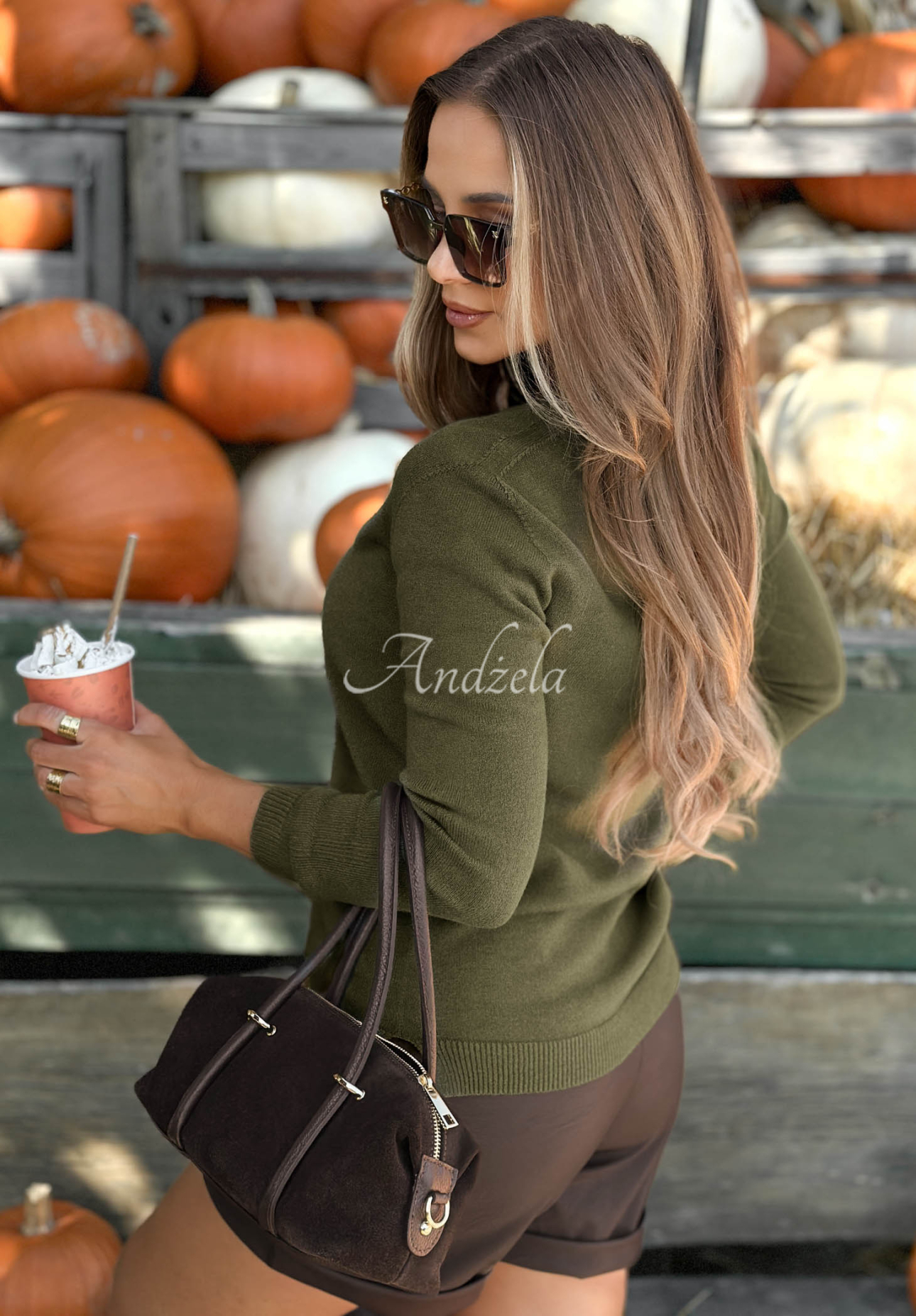 Viskózový sveter oversize s výstrihom do V Modern Soul khaki