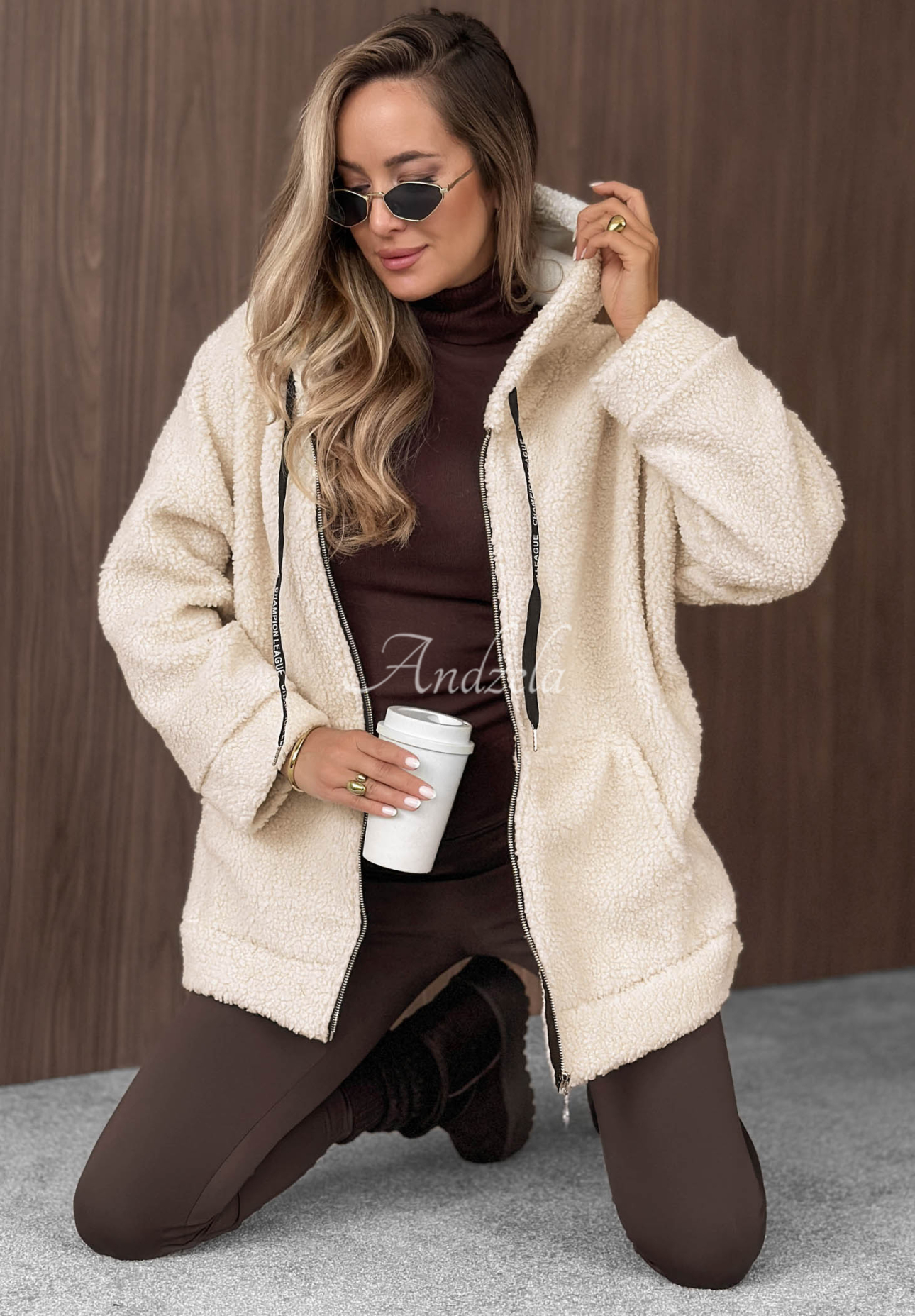 Bunda kožúšok s kapucňou a vreckami Warm Espresso béžová