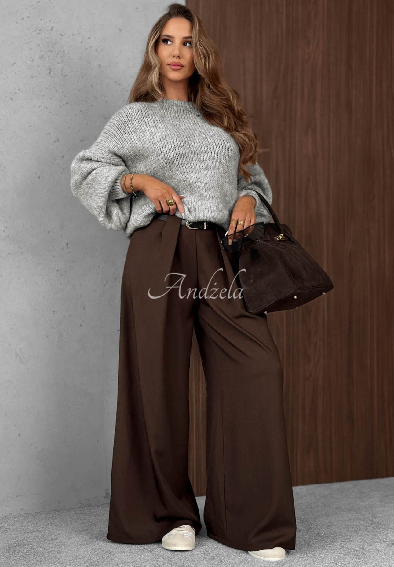 Elegantné nohavice wide leg so záložkami Timeless Poise čokoládové