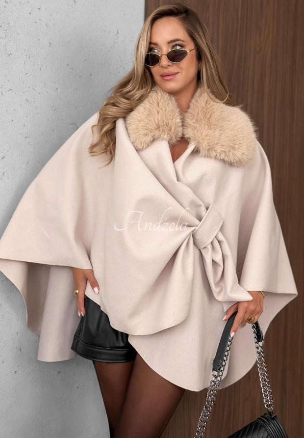 Kab&aacute;t pončo s kožu&scaron;inou a vlnou Feather Soft b&eacute;žov&yacute;