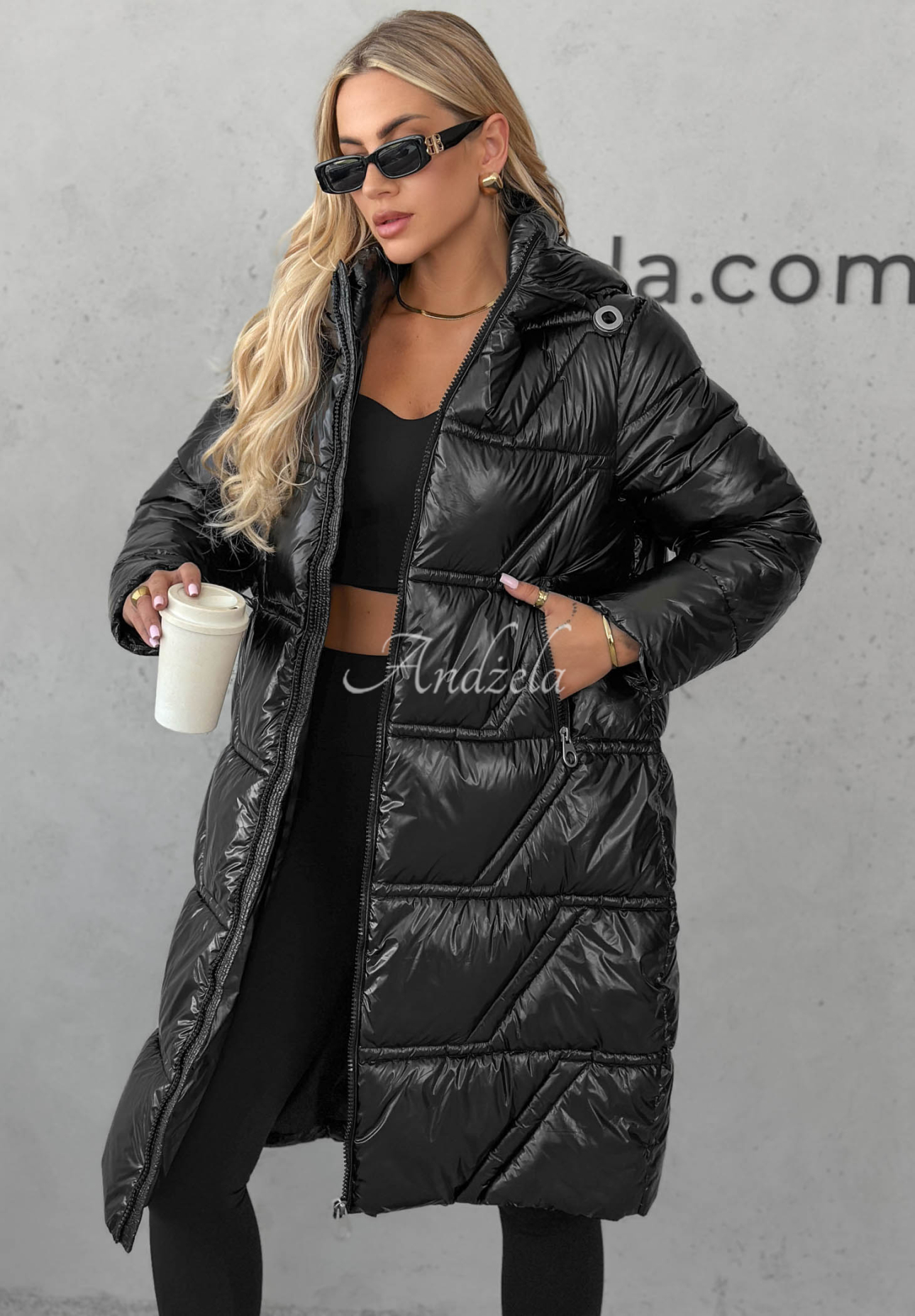 Dlhá prešívaná bunda s kapucňou Winter Mode čierna